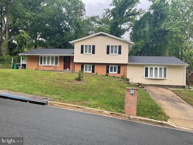 This is For A Private Room with Private Bath at $1200.00 Monthly; There are 6 Rooms available to Rent Range of Monthly Rent is $900.00 Monthly to $1200.00 Monthly - All Utilities are included and includes Wifi. Two Kitchens, Shared Laundry. Schedule your tour today, won't last long.