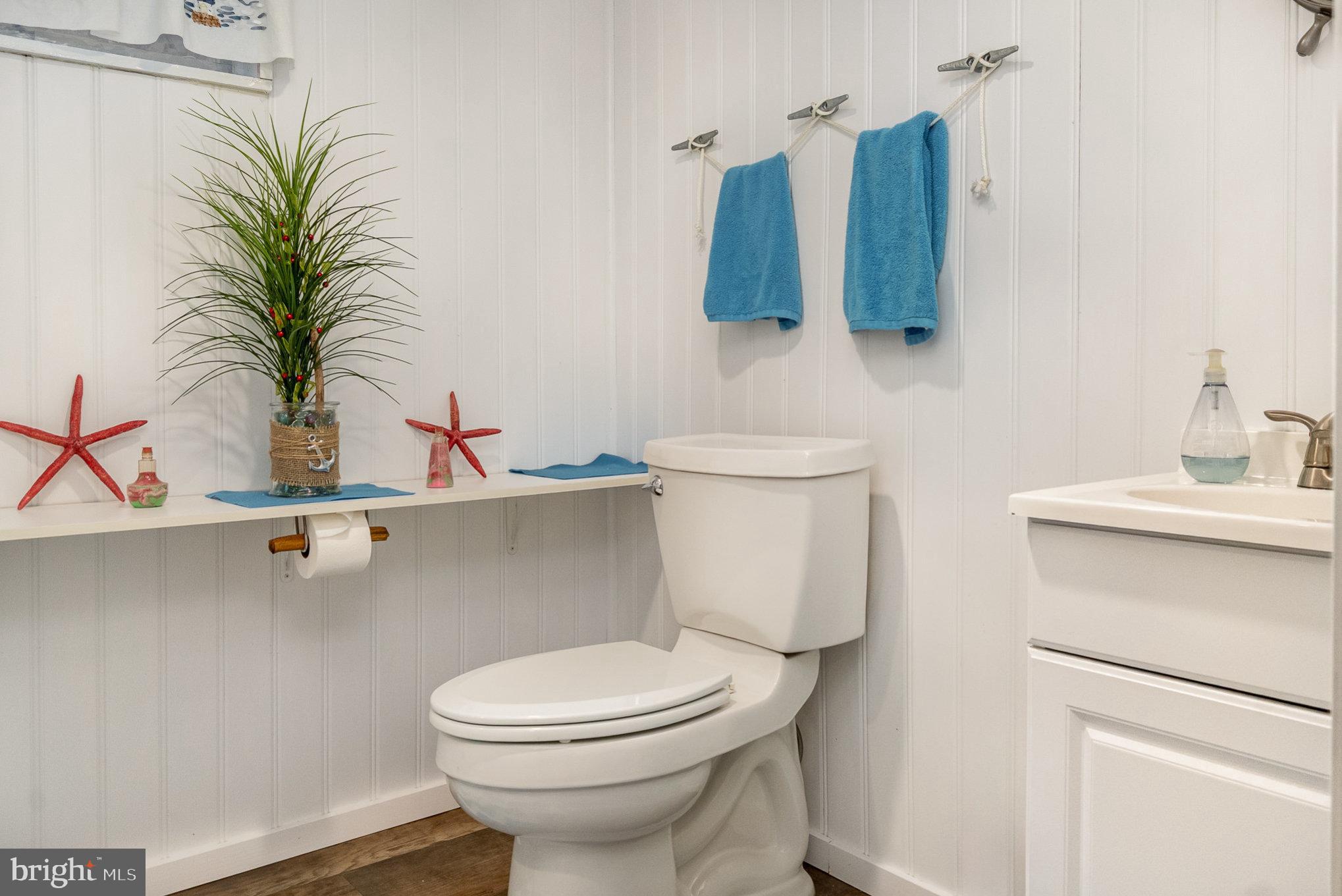 PERRY HALL - Residential