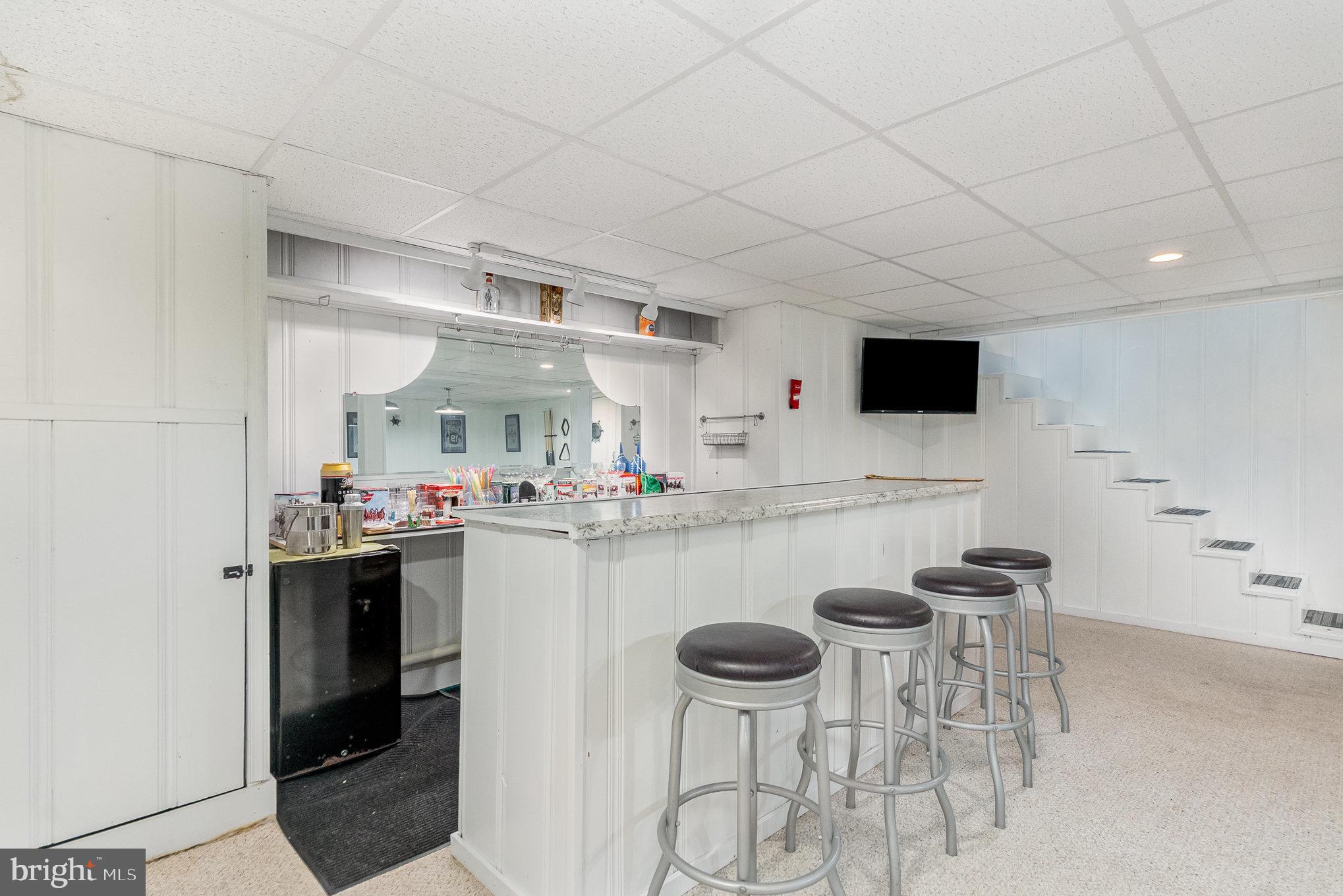 PERRY HALL - Residential