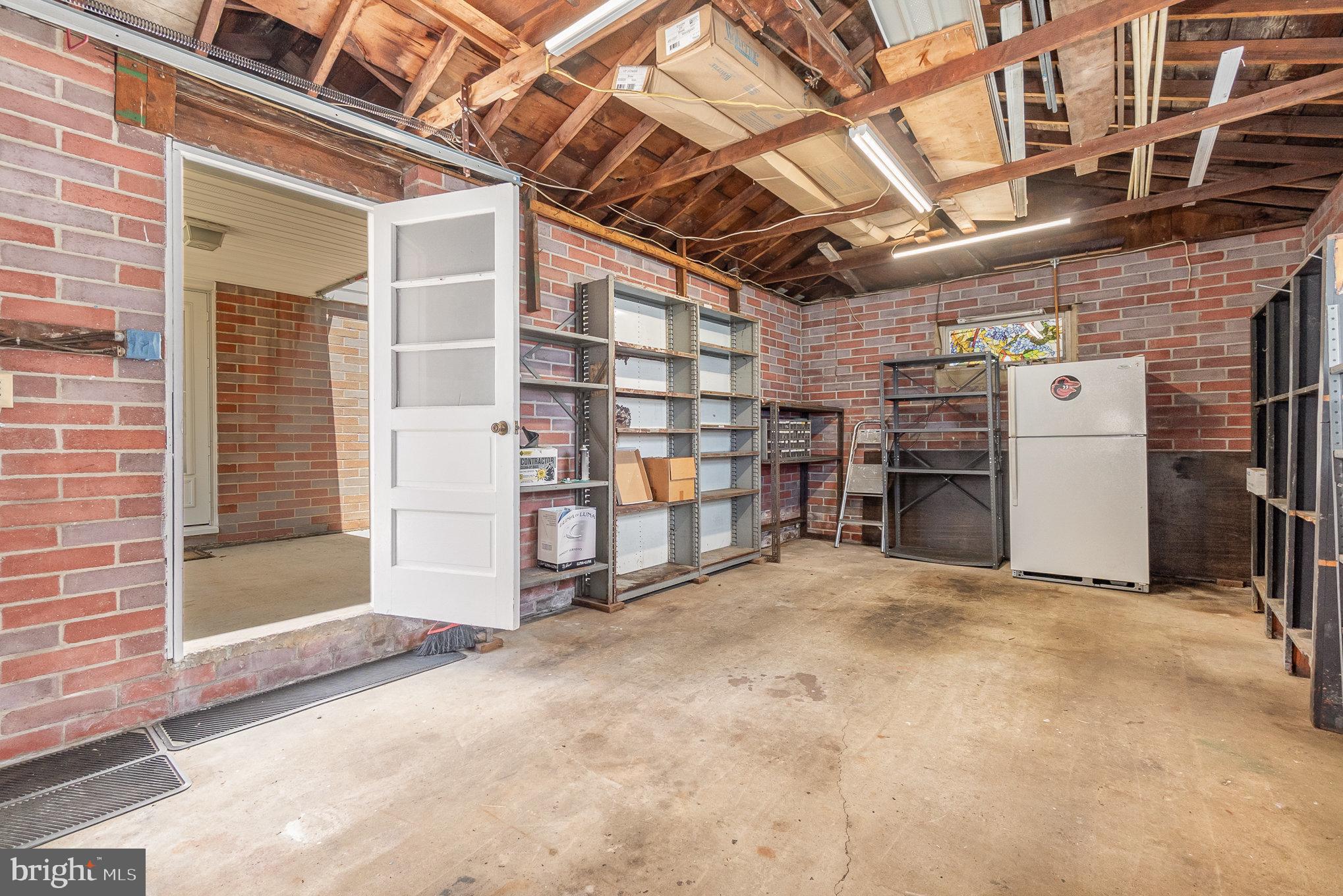 PERRY HALL - Residential