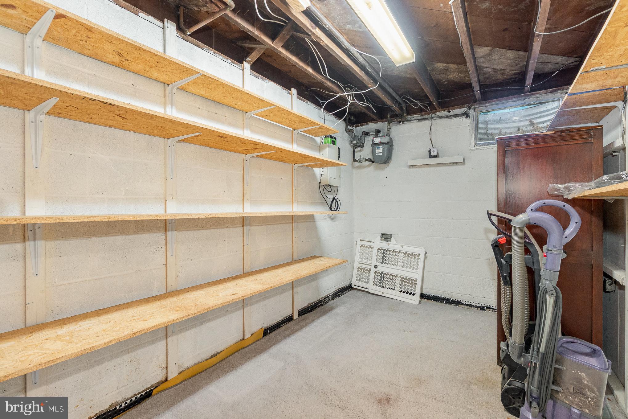 PERRY HALL - Residential