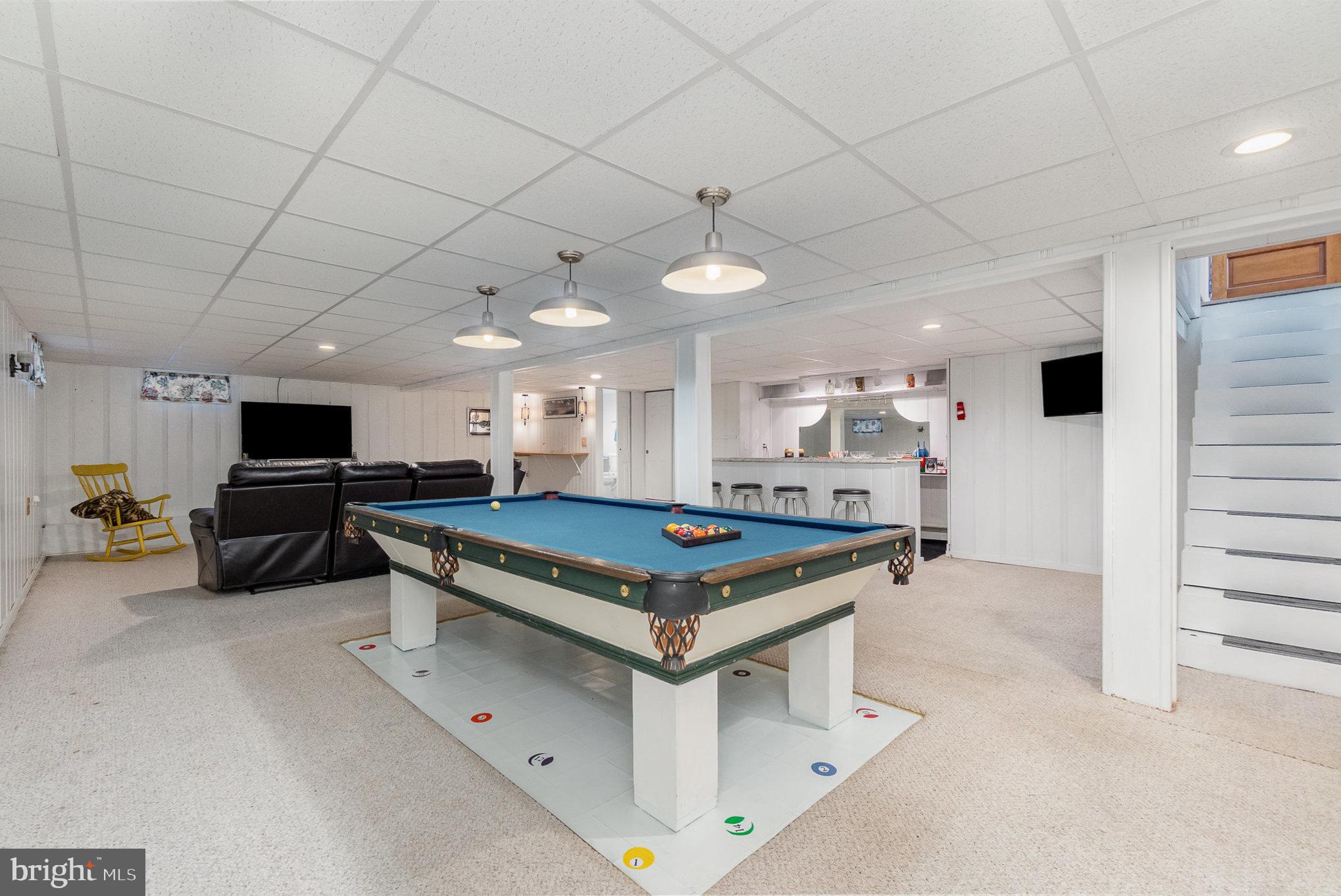 PERRY HALL - Residential