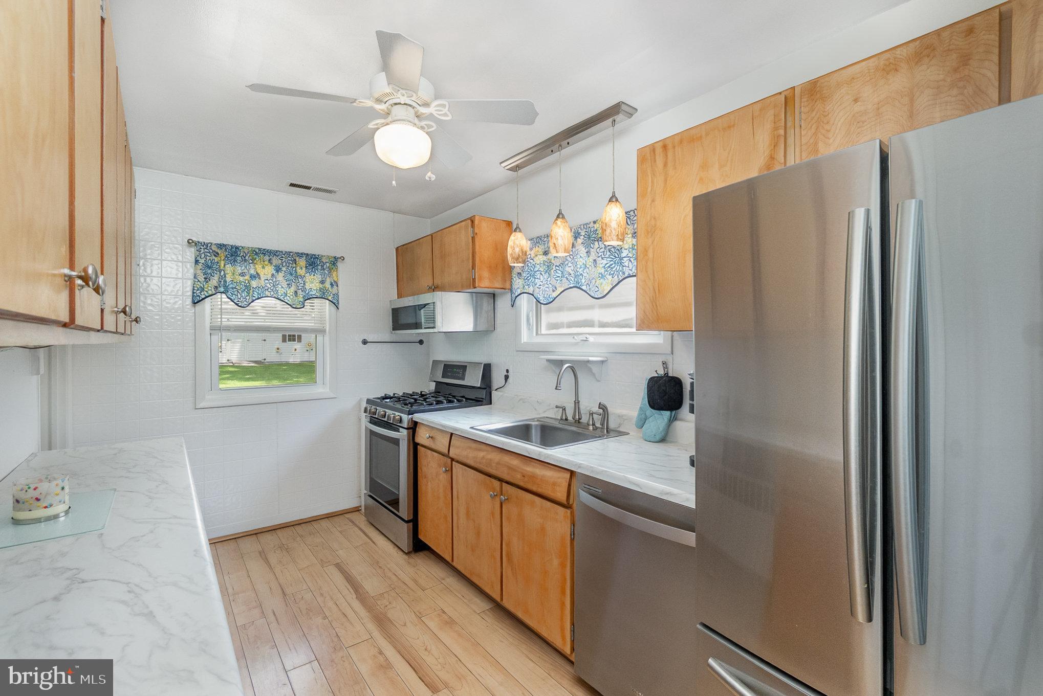 PERRY HALL - Residential