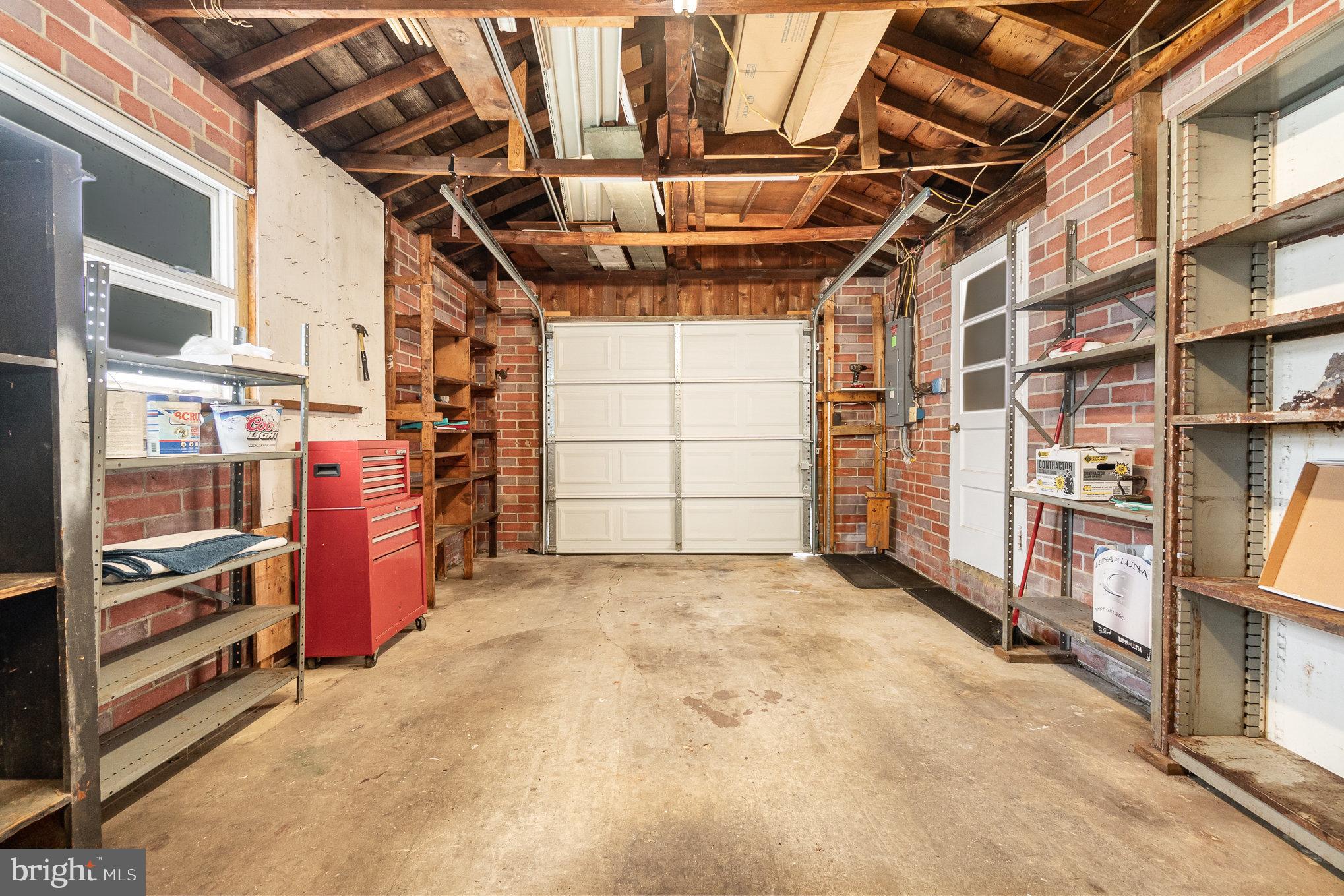 PERRY HALL - Residential