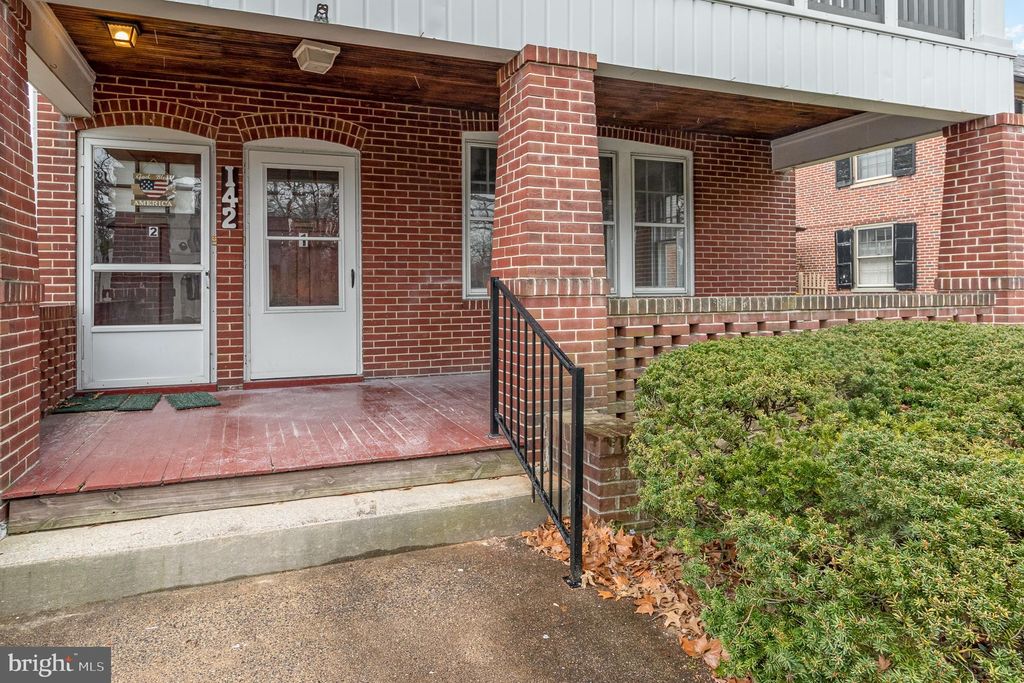 Photo of 142 Riddle Road, CHAMBERSBURG, PA 17201 (MLS # PAFL2033638)