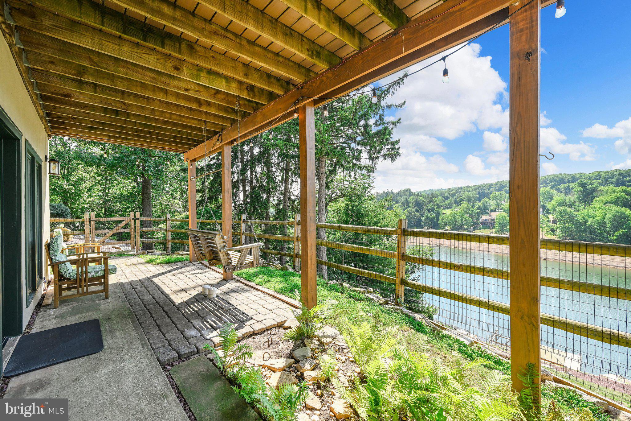 1506 WYNONAH DRIVE