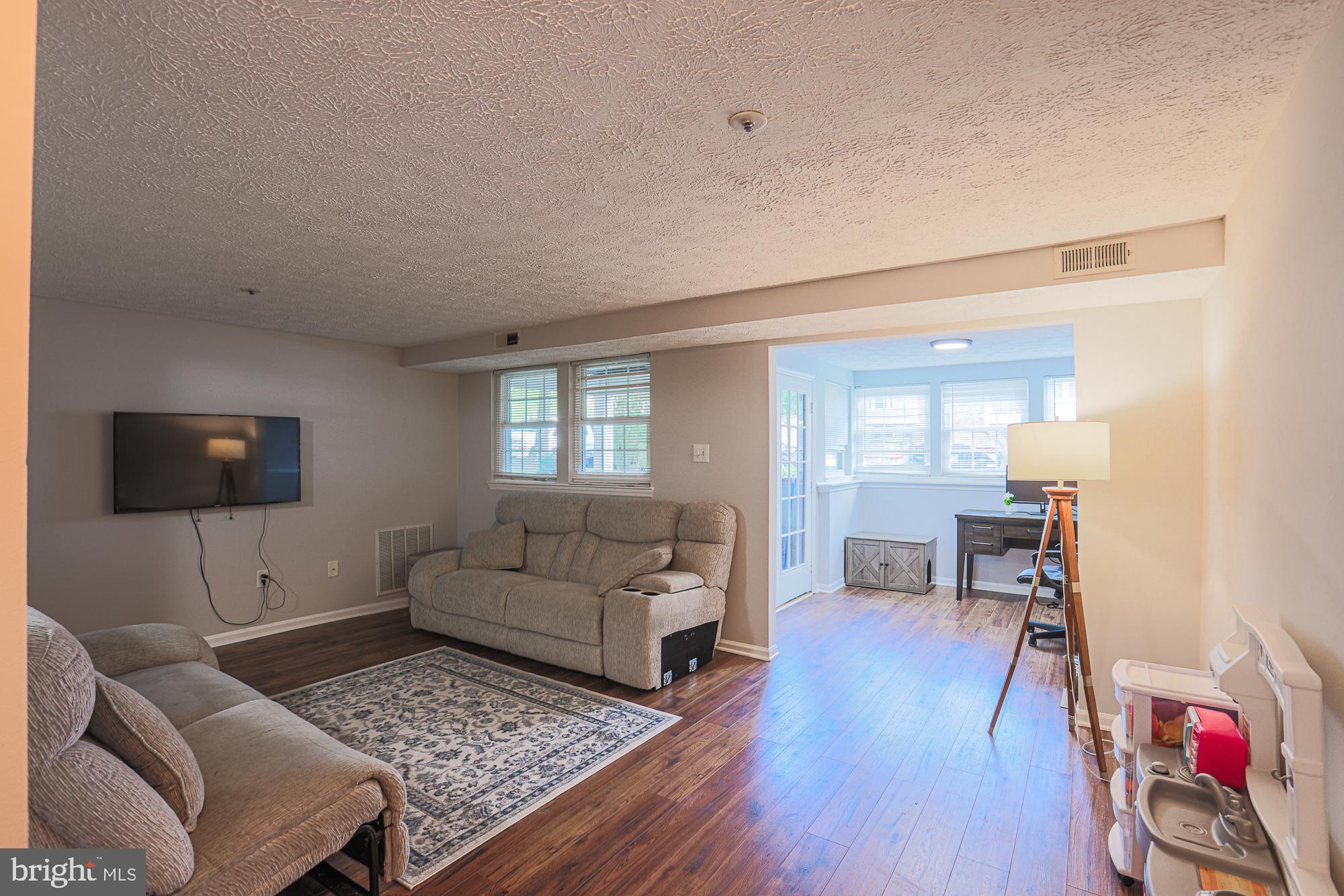 1301 GREENBRIAR CIRCLE 7-1301