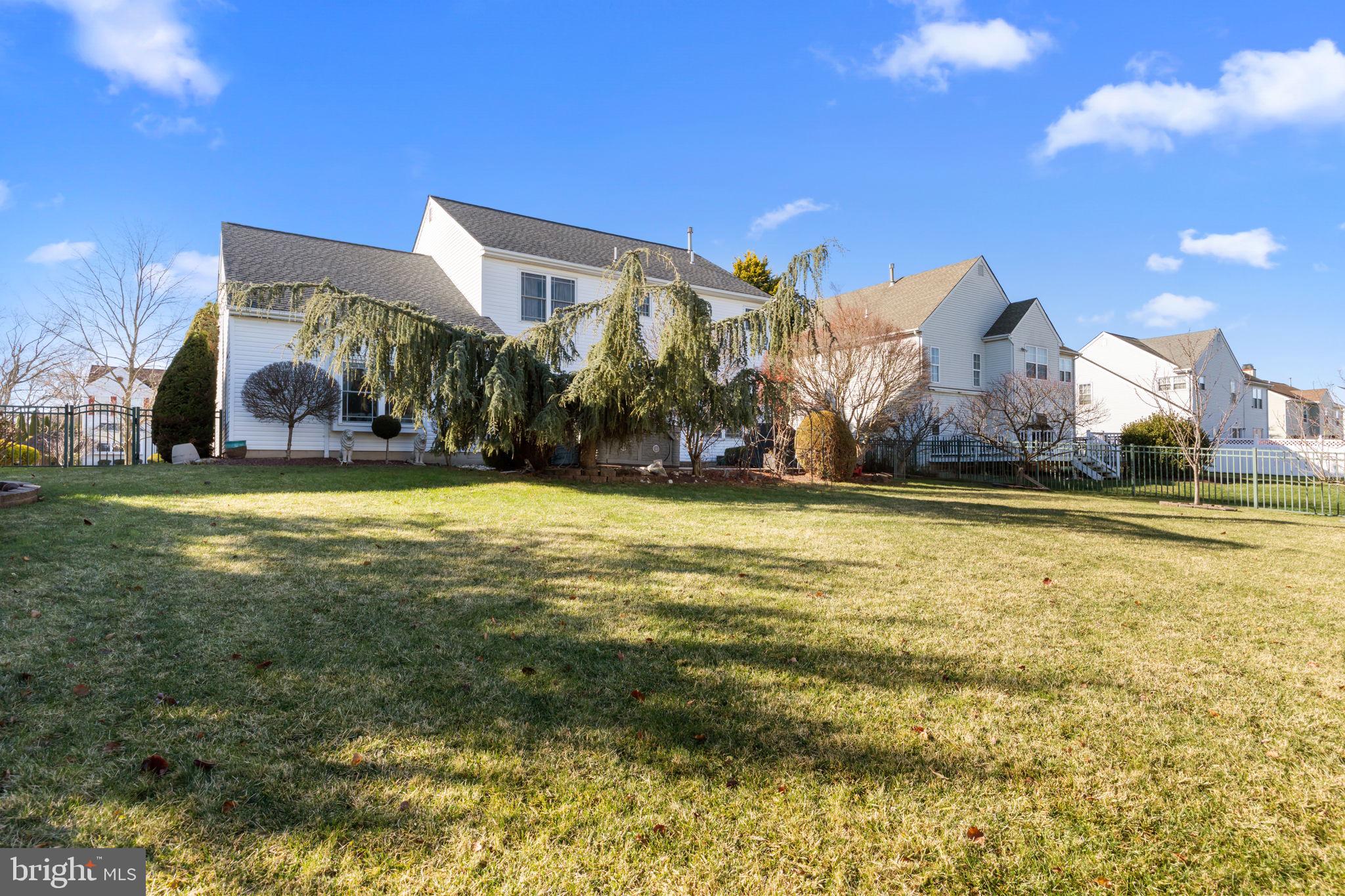 MEADOW GLEN - Residential