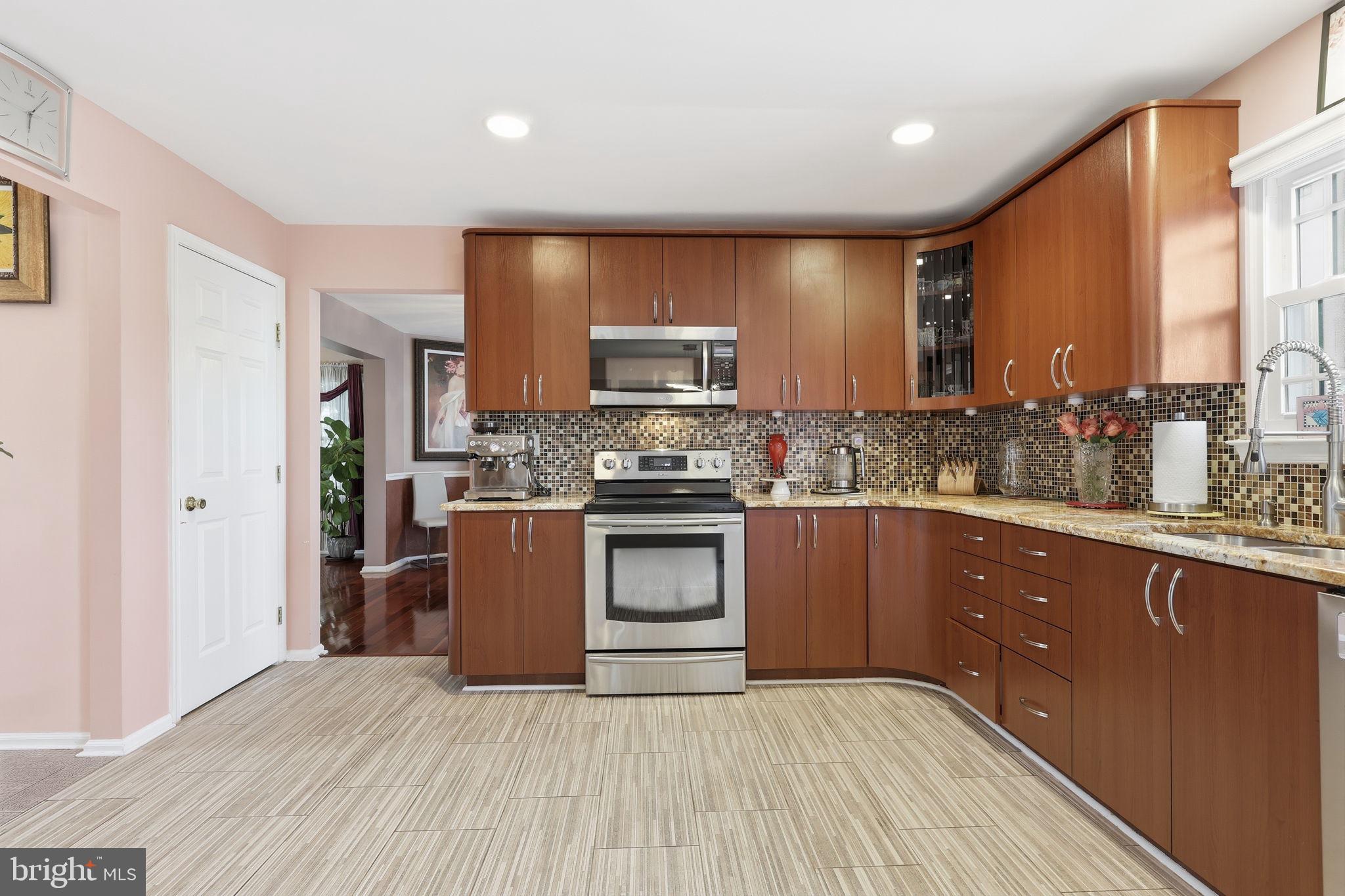 MEADOW GLEN - Residential