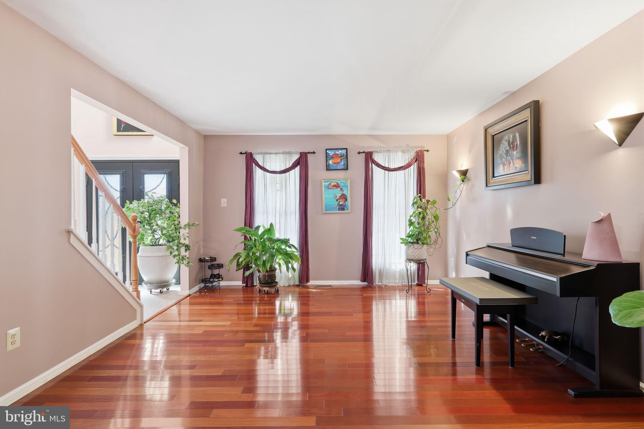 MEADOW GLEN - Residential