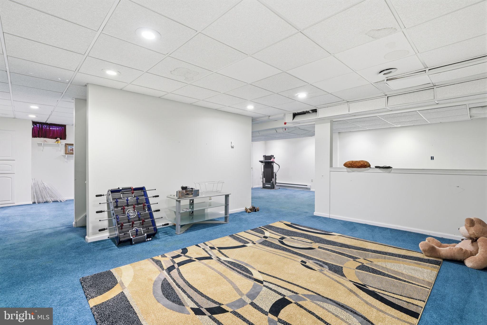 MEADOW GLEN - Residential