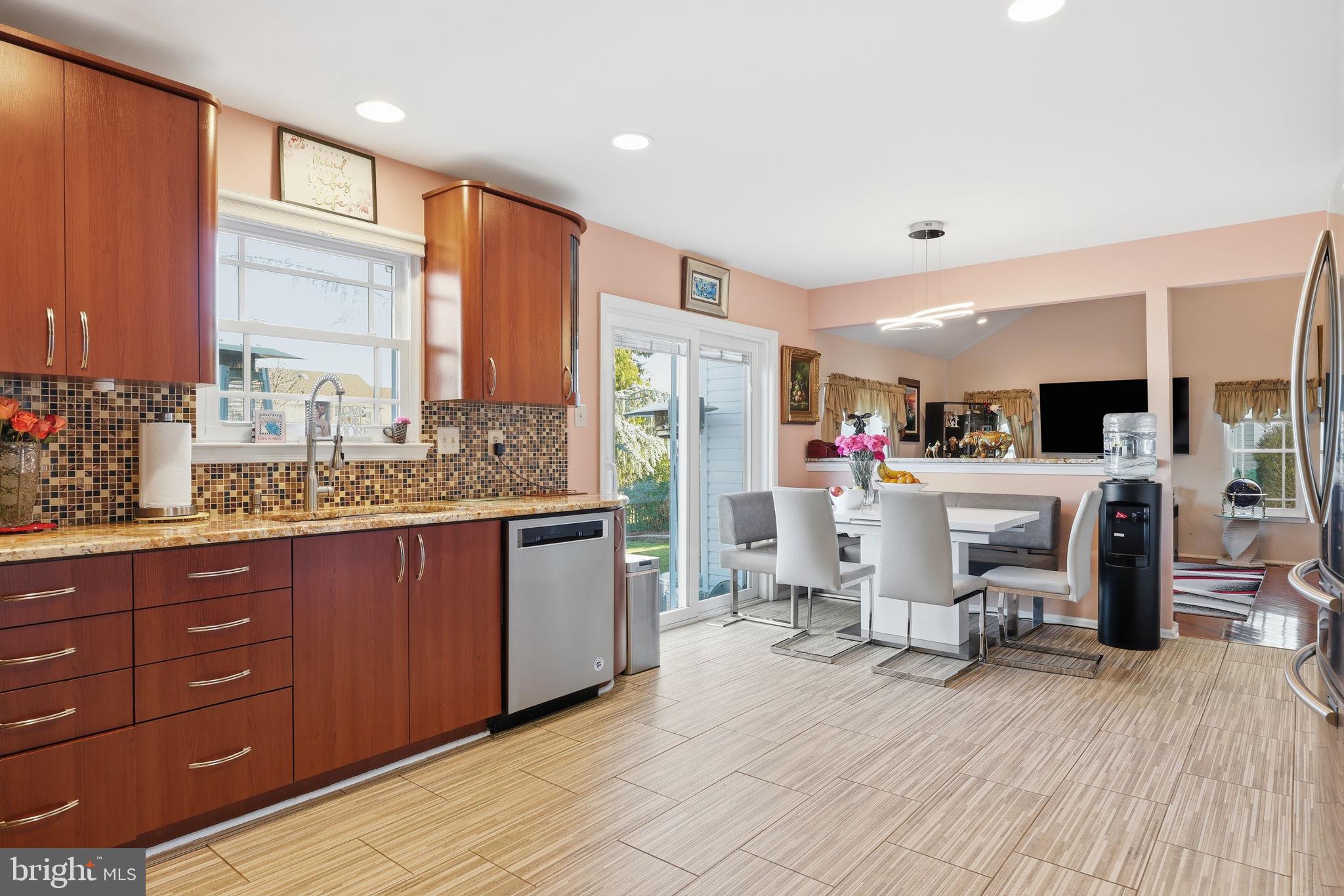 MEADOW GLEN - Residential