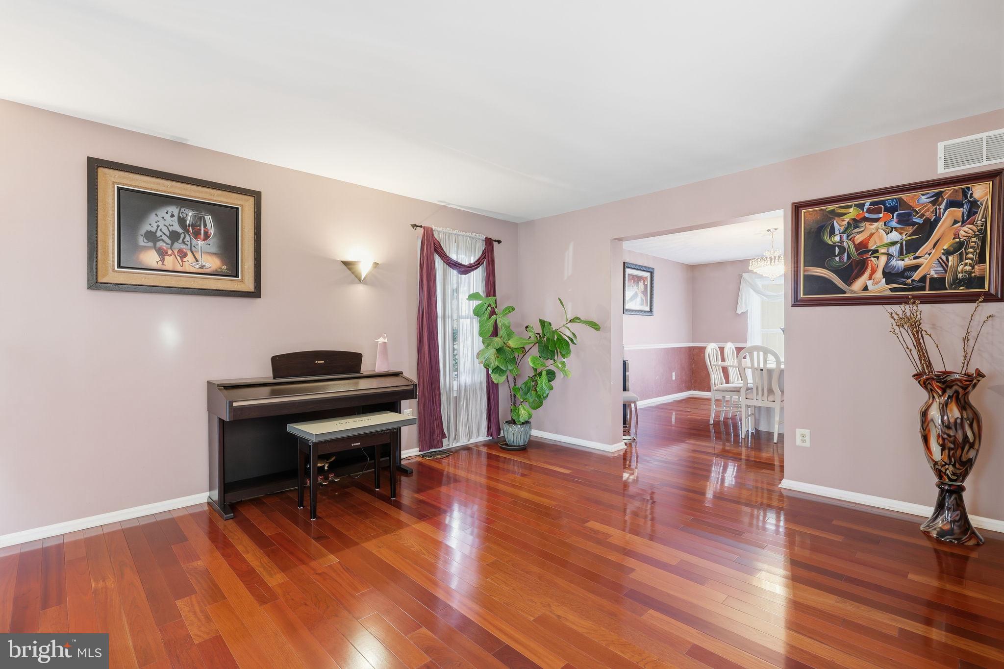 MEADOW GLEN - Residential