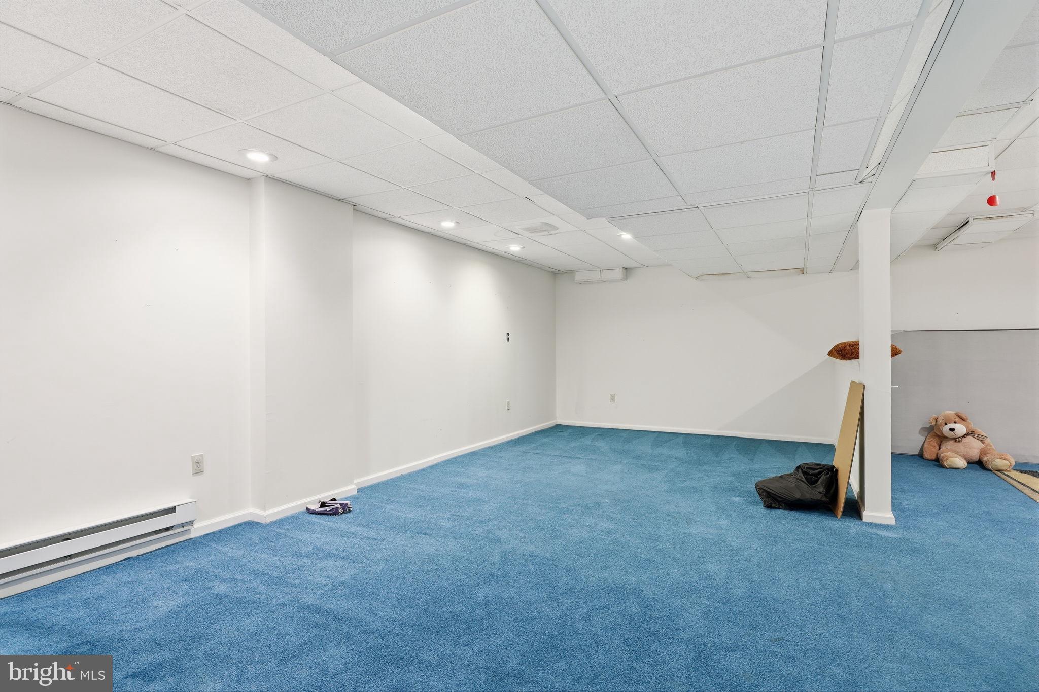 MEADOW GLEN - Residential