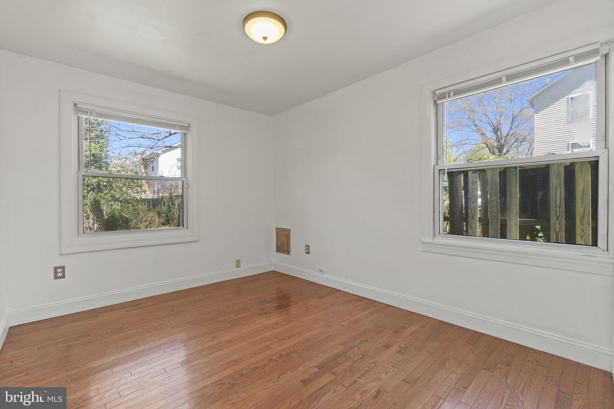 MARYLAND PARK- ORCHARDS - Residential