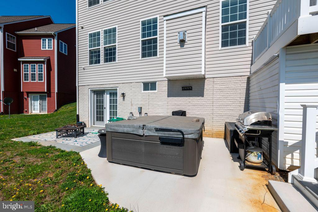 ASPEN GREENS - Residential