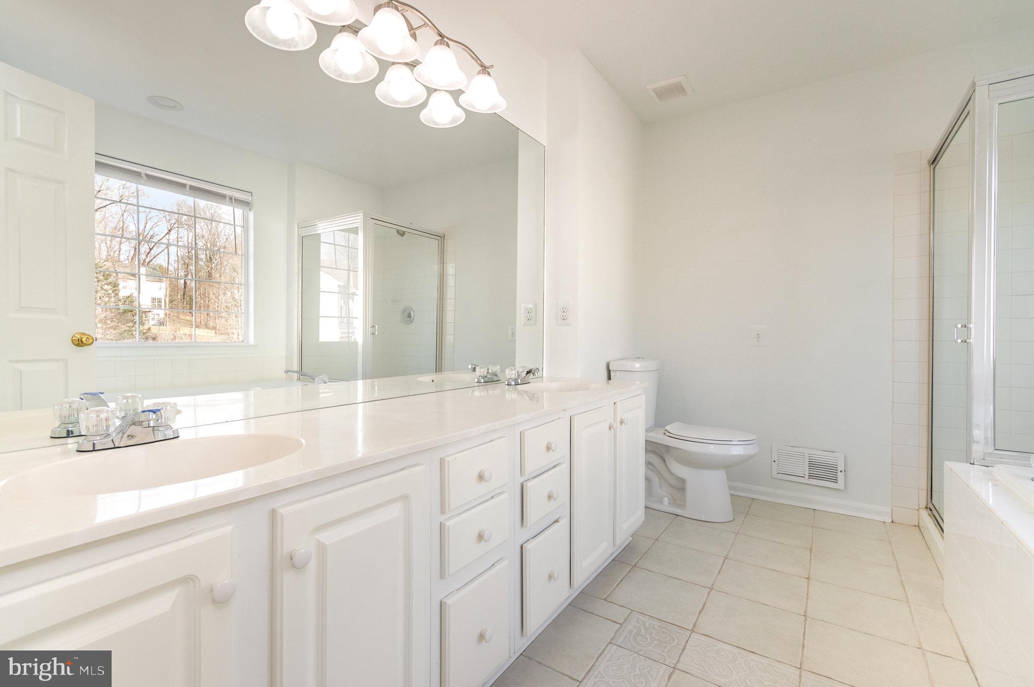 RIDGELEIGH - Residential Lease