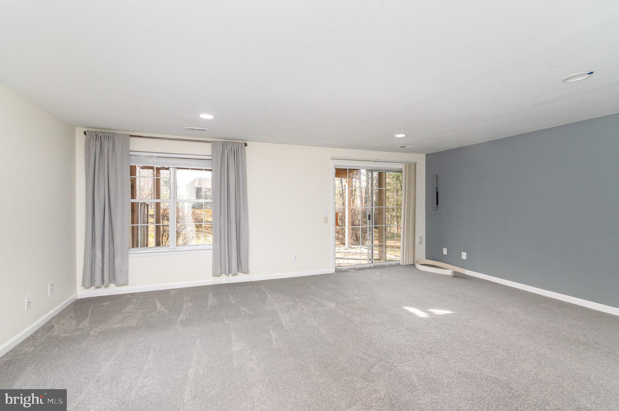 RIDGELEIGH - Residential Lease