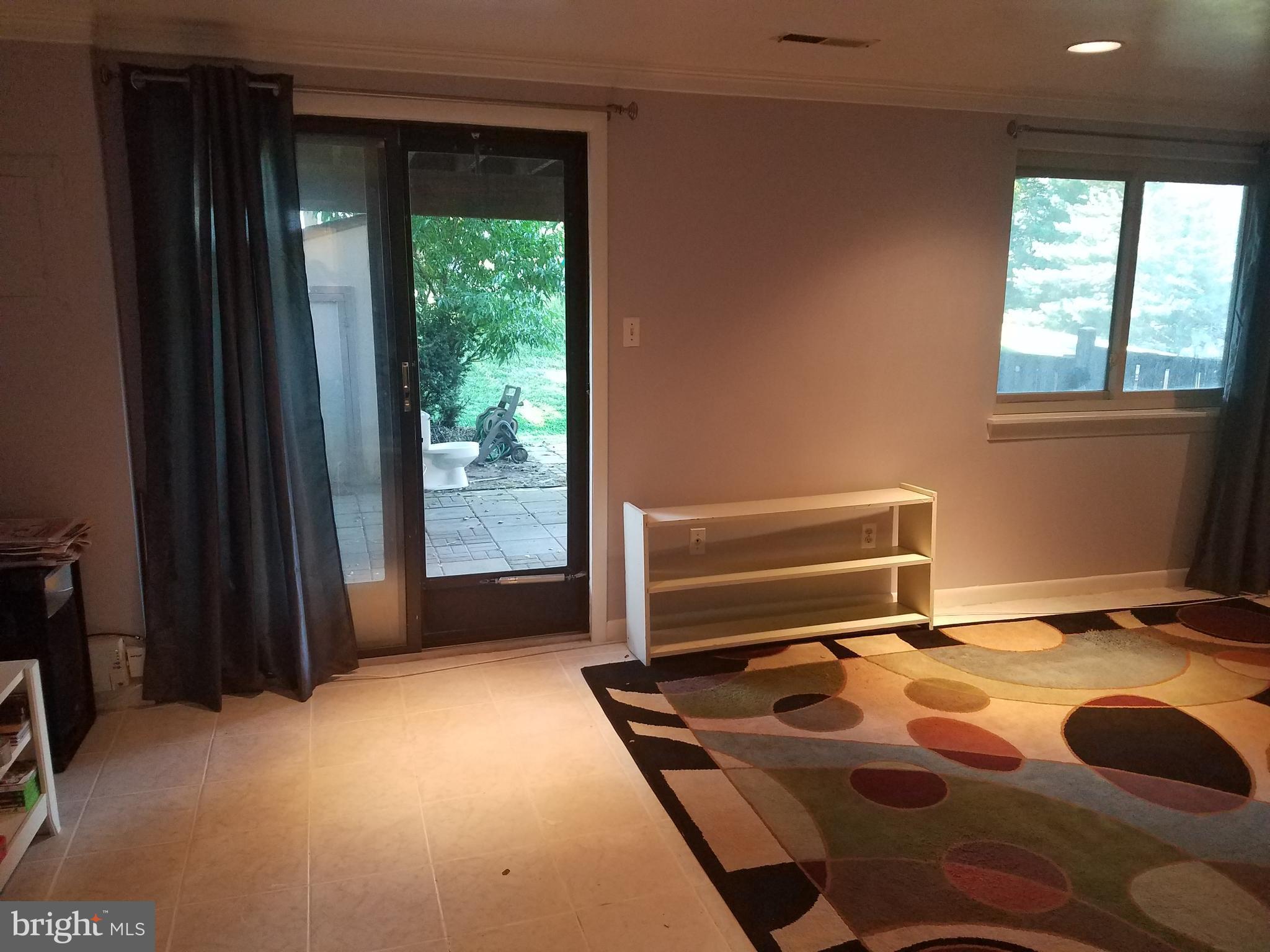 CHARLENE - Residential