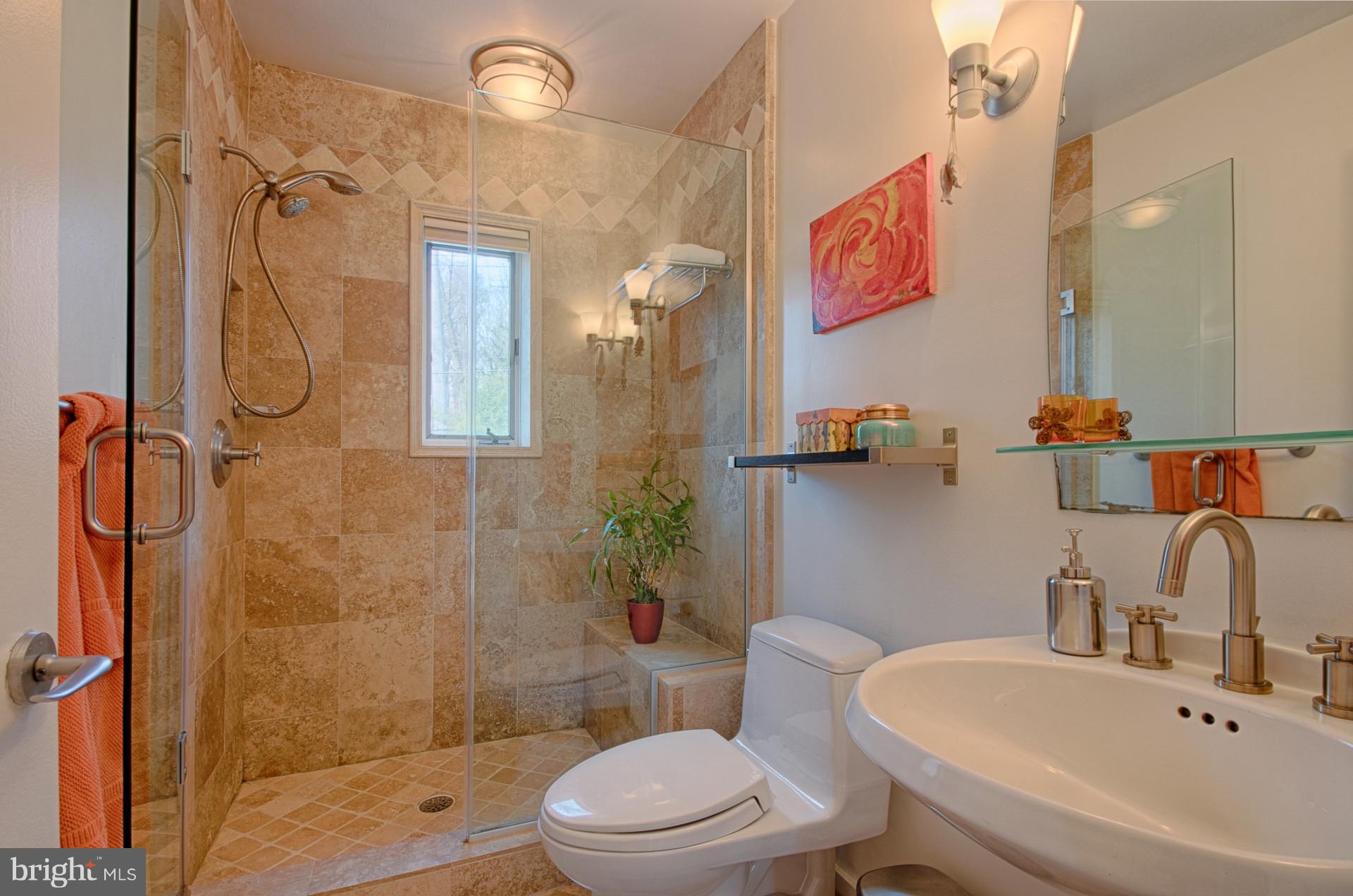 BRADLEY HILLS GROVE - Residential