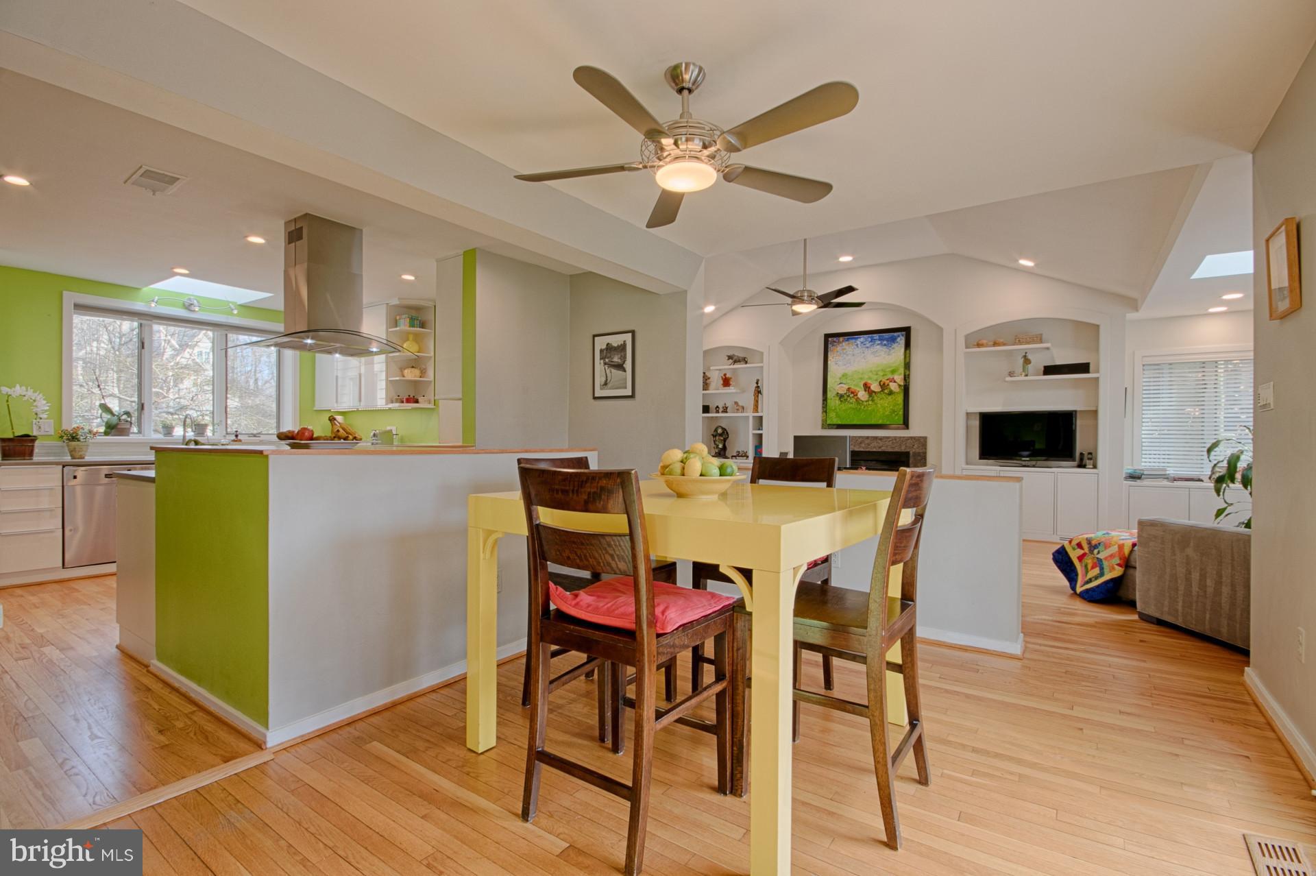 BRADLEY HILLS GROVE - Residential