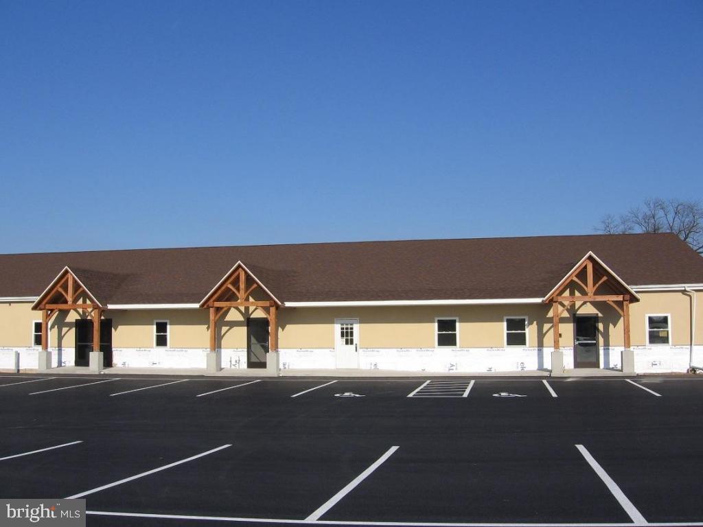 EPHRATA - Commercial Lease