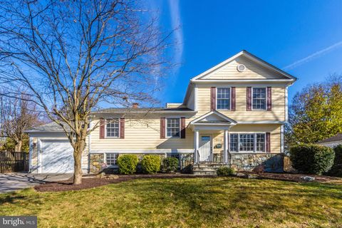 Photo of 11115 WOODSON AVE, KENSINGTON, MD 20895 (MLS # MDMC2075910)