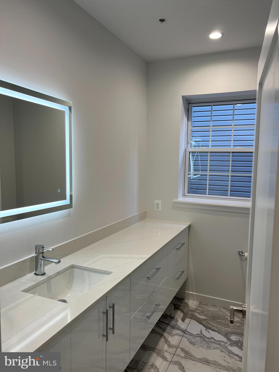 RITTENHOUSE SQUARE - Residential Lease