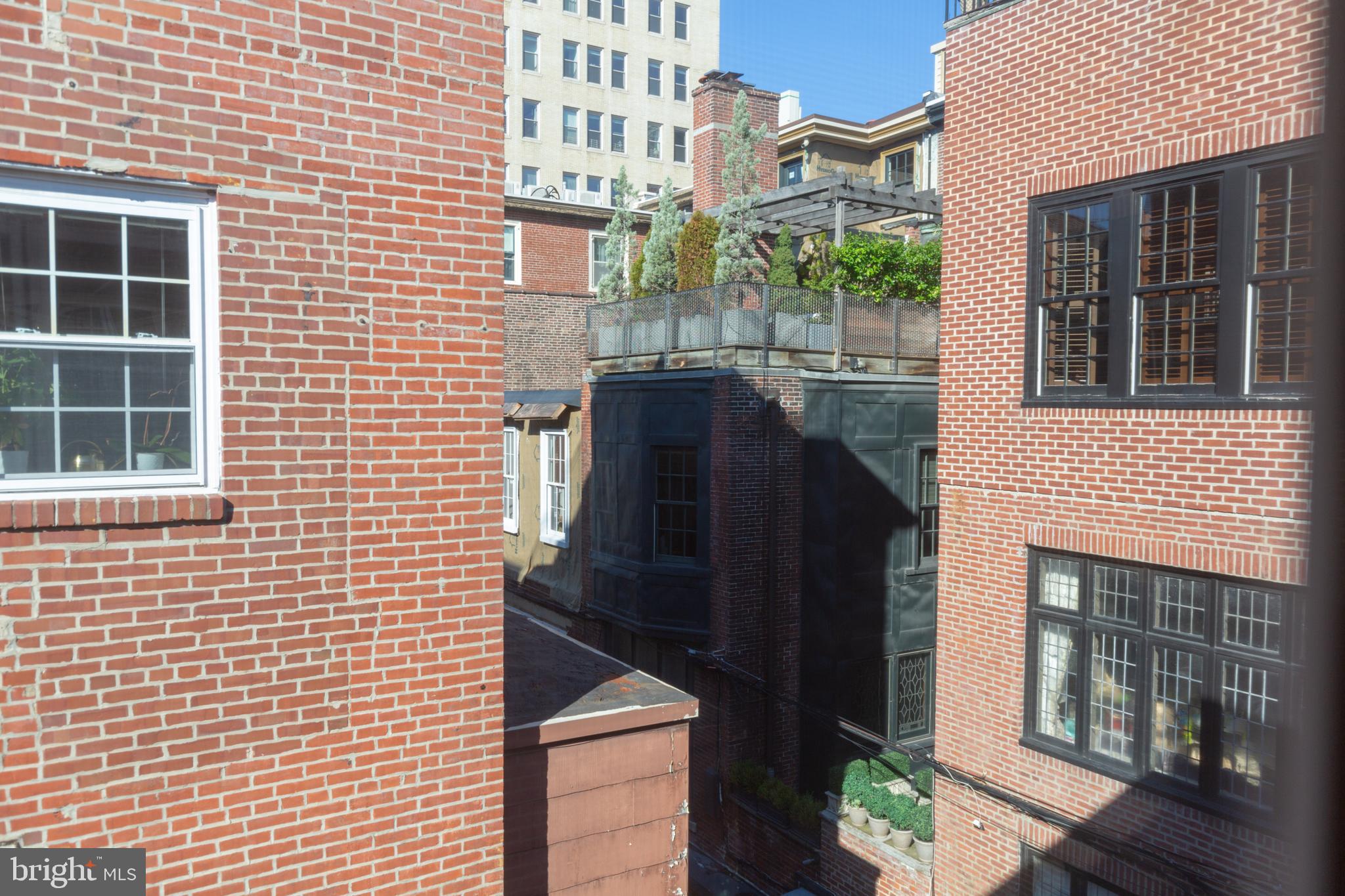 RITTENHOUSE SQUARE - Residential Lease