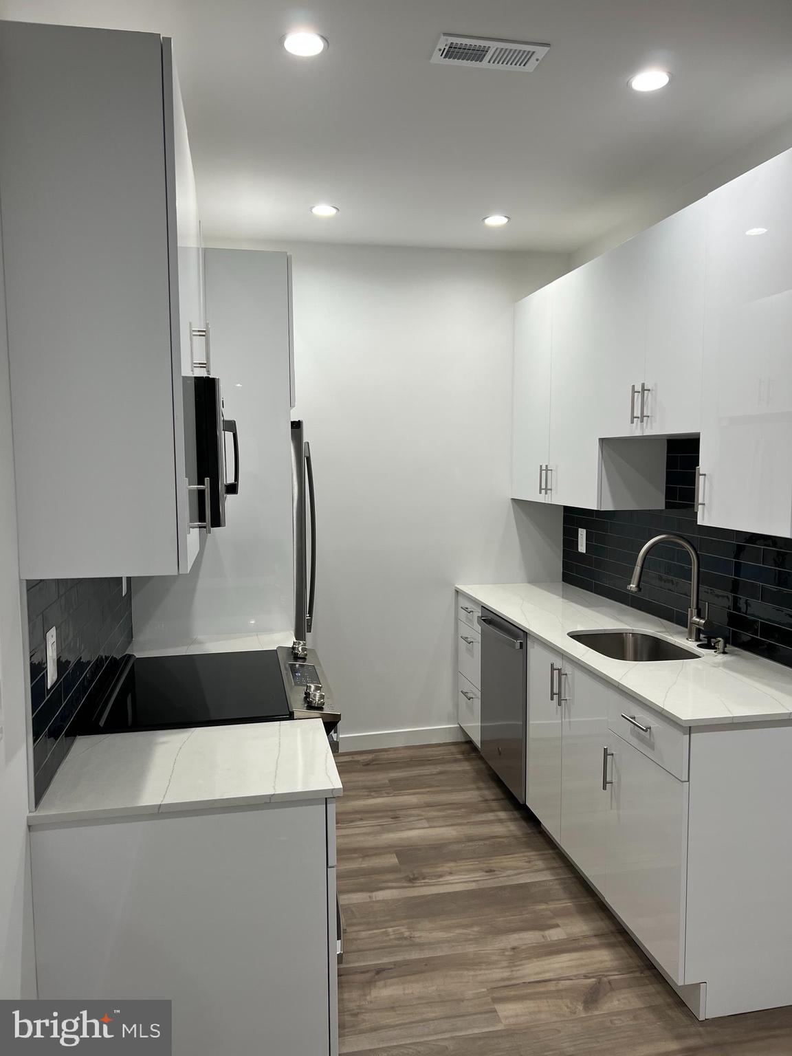 RITTENHOUSE SQUARE - Residential Lease