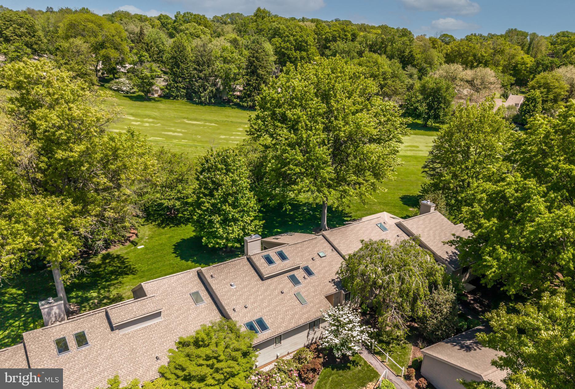 828 JEFFERSON WAY 828