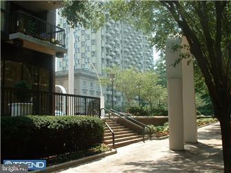 Townhouse For Rent - 25 Saint James Ct #41<br/> PHILADELPHIA, PA 19106