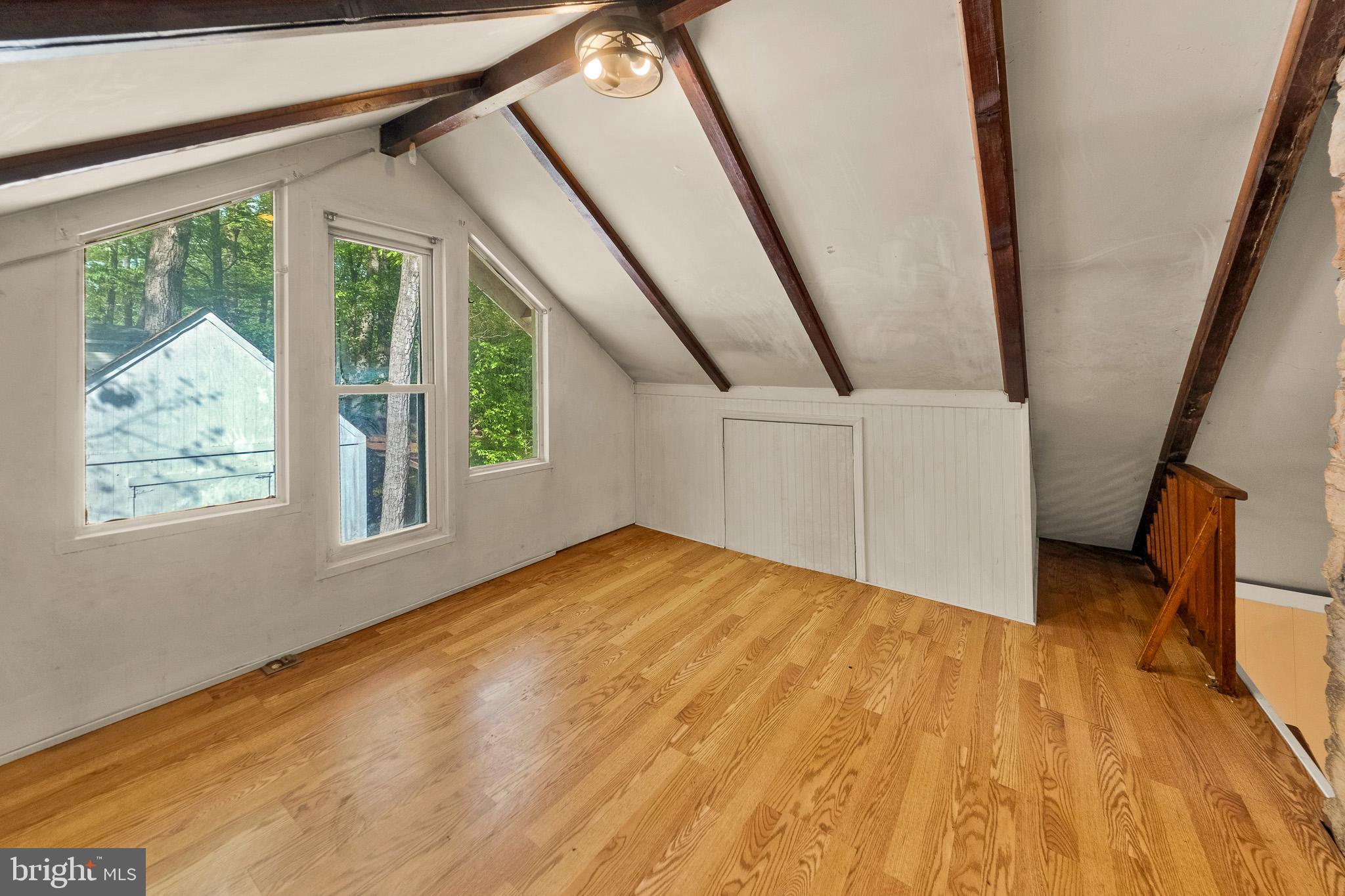 SHAWNEELAND - Residential