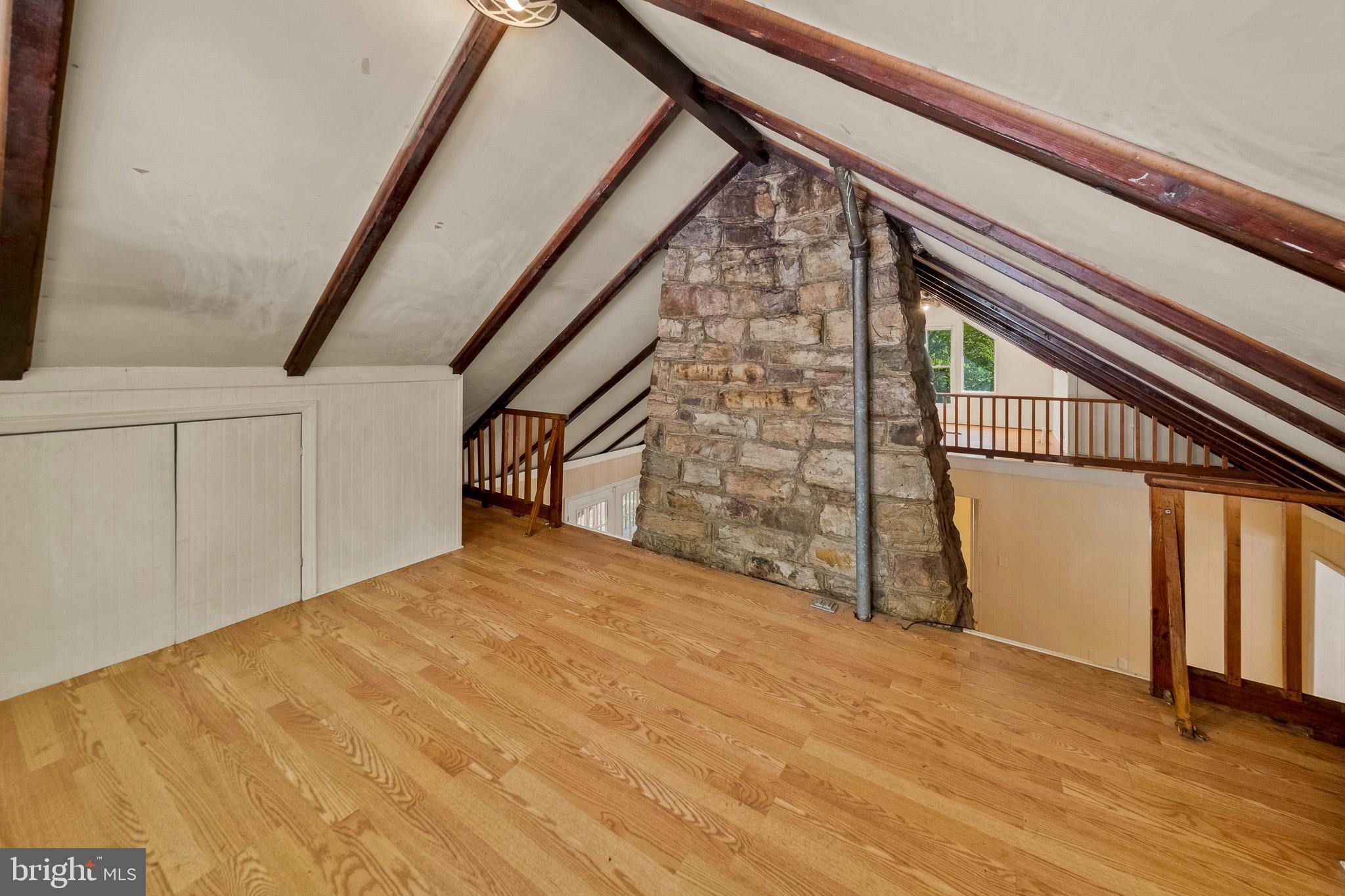 SHAWNEELAND - Residential