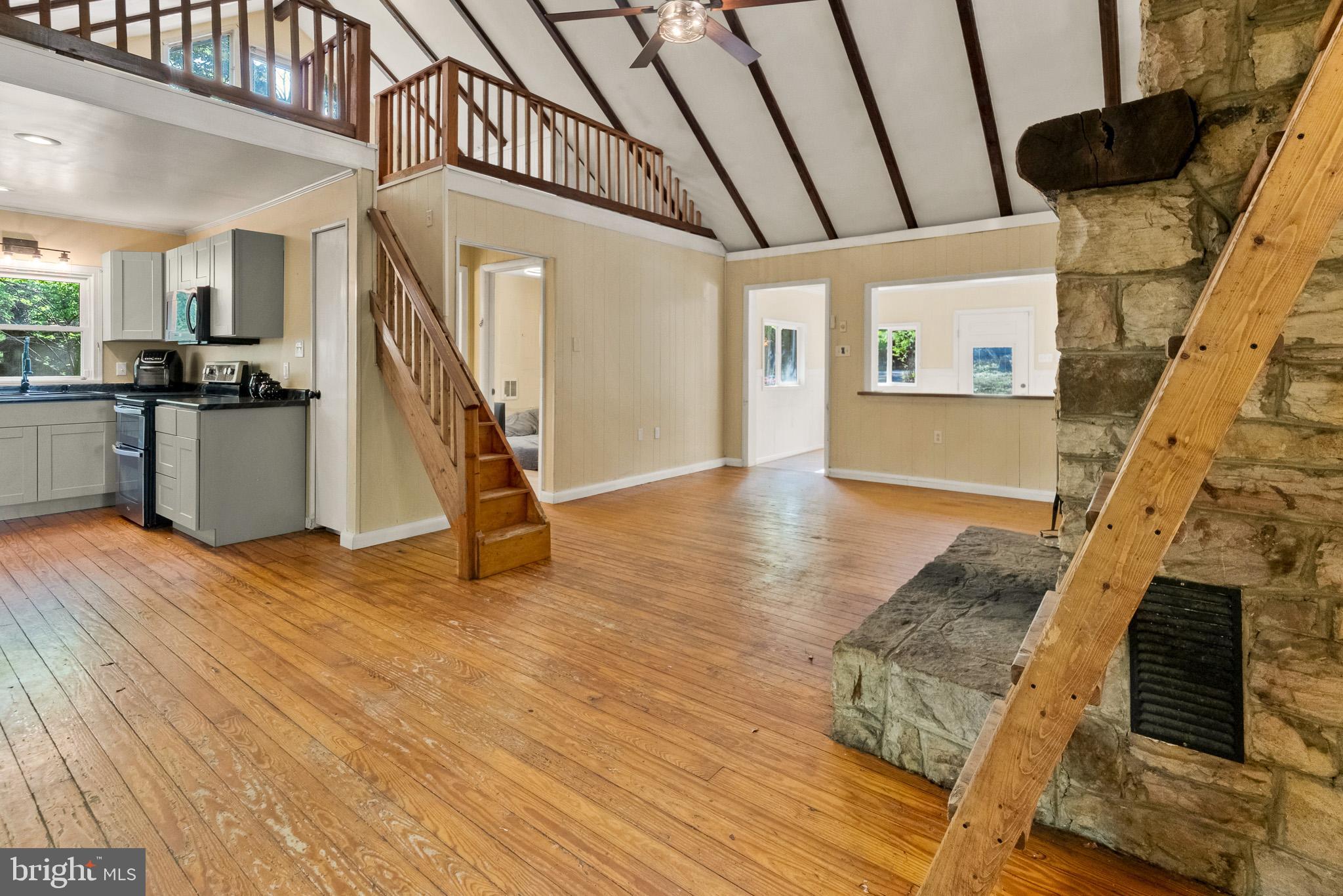 SHAWNEELAND - Residential