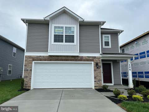 Homes For Rent - 124 Charing Cross Drive<br/> Frederick County, STEPHENS CITY, VA 22655