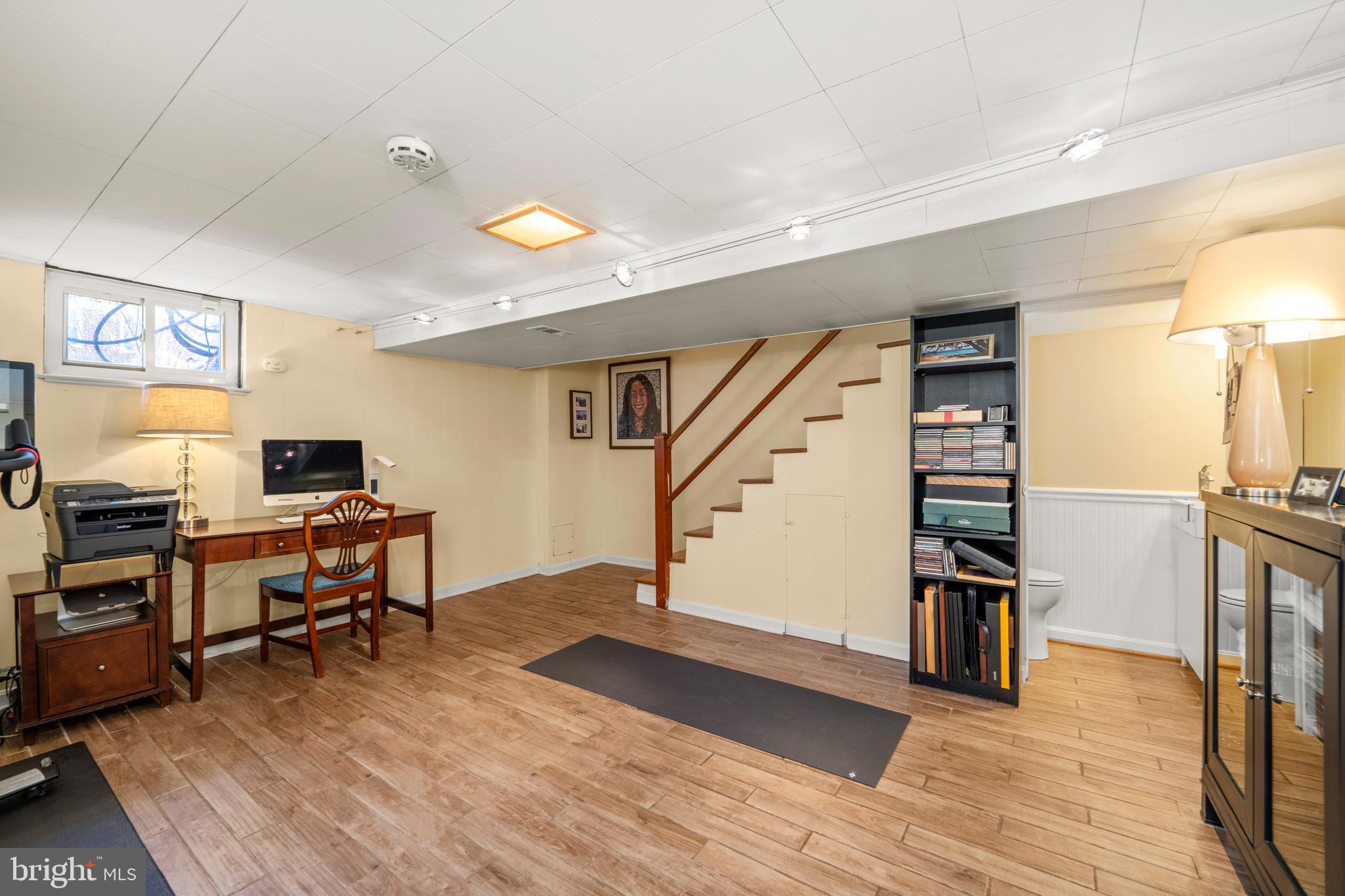 MEDFIELD - Residential