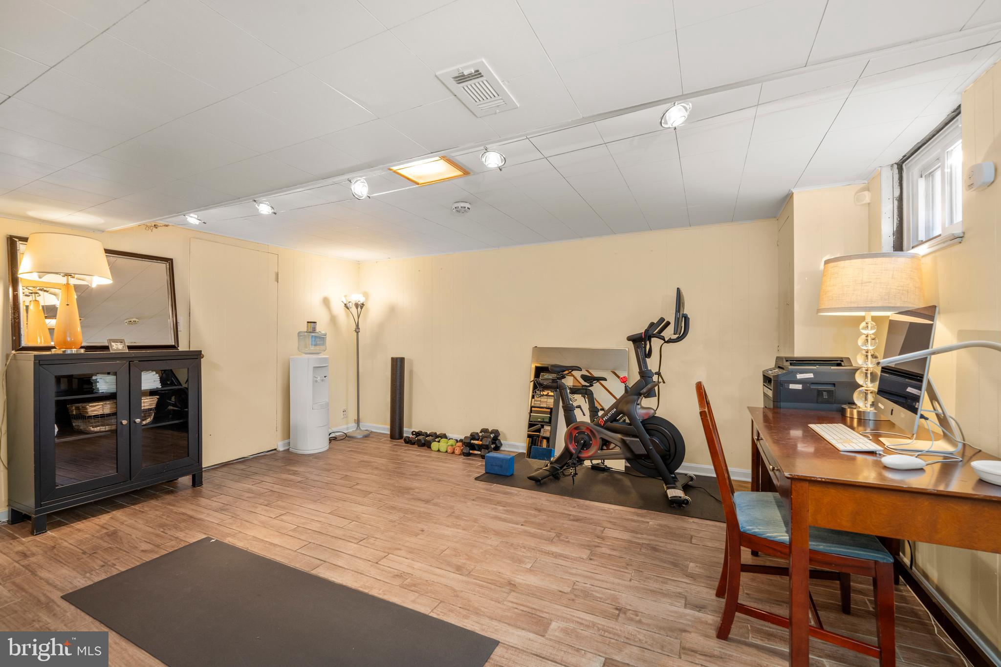 MEDFIELD - Residential