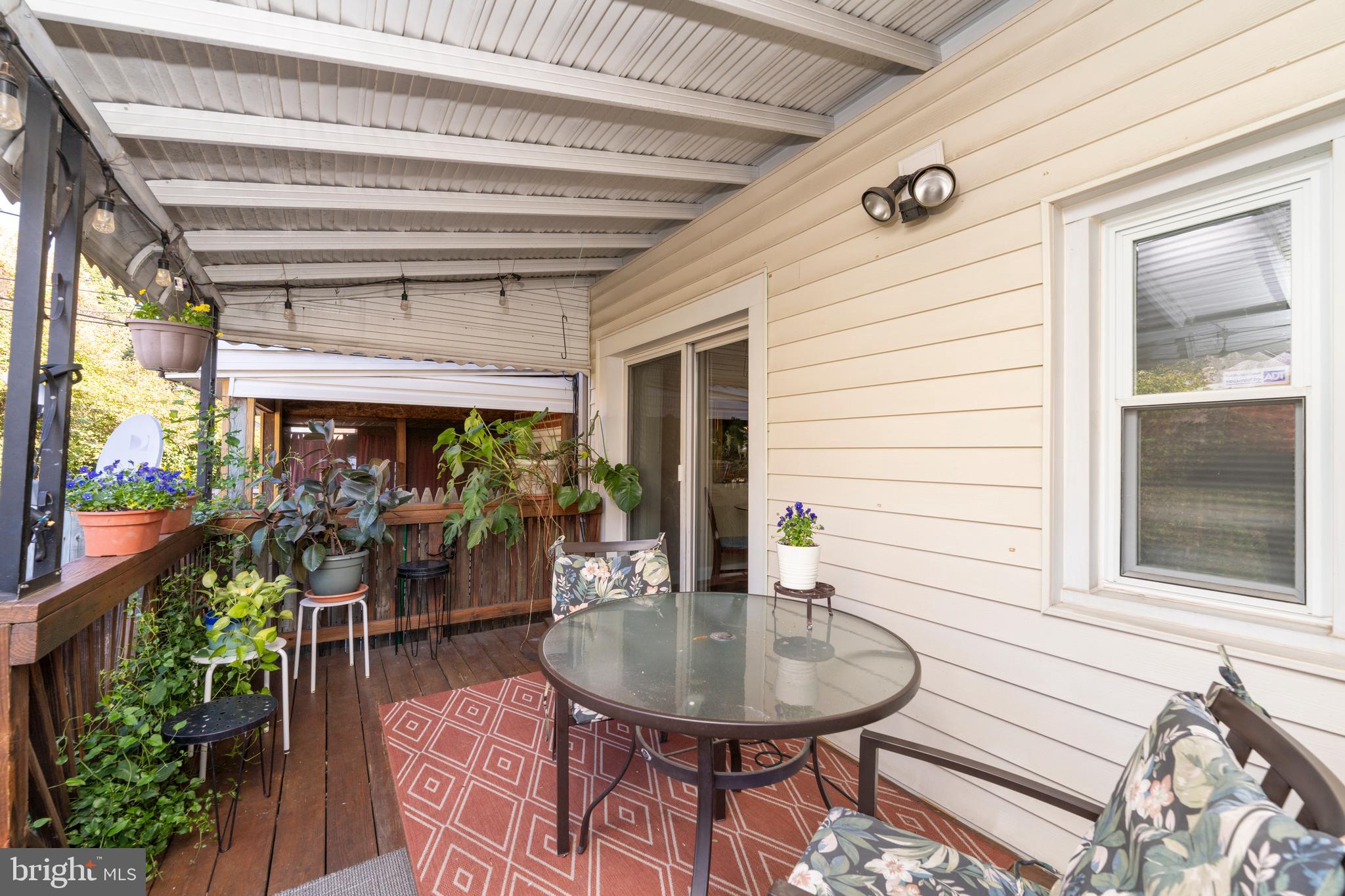 MEDFIELD - Residential