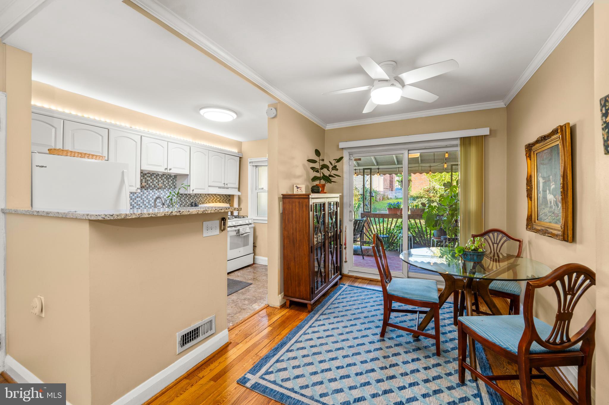 MEDFIELD - Residential