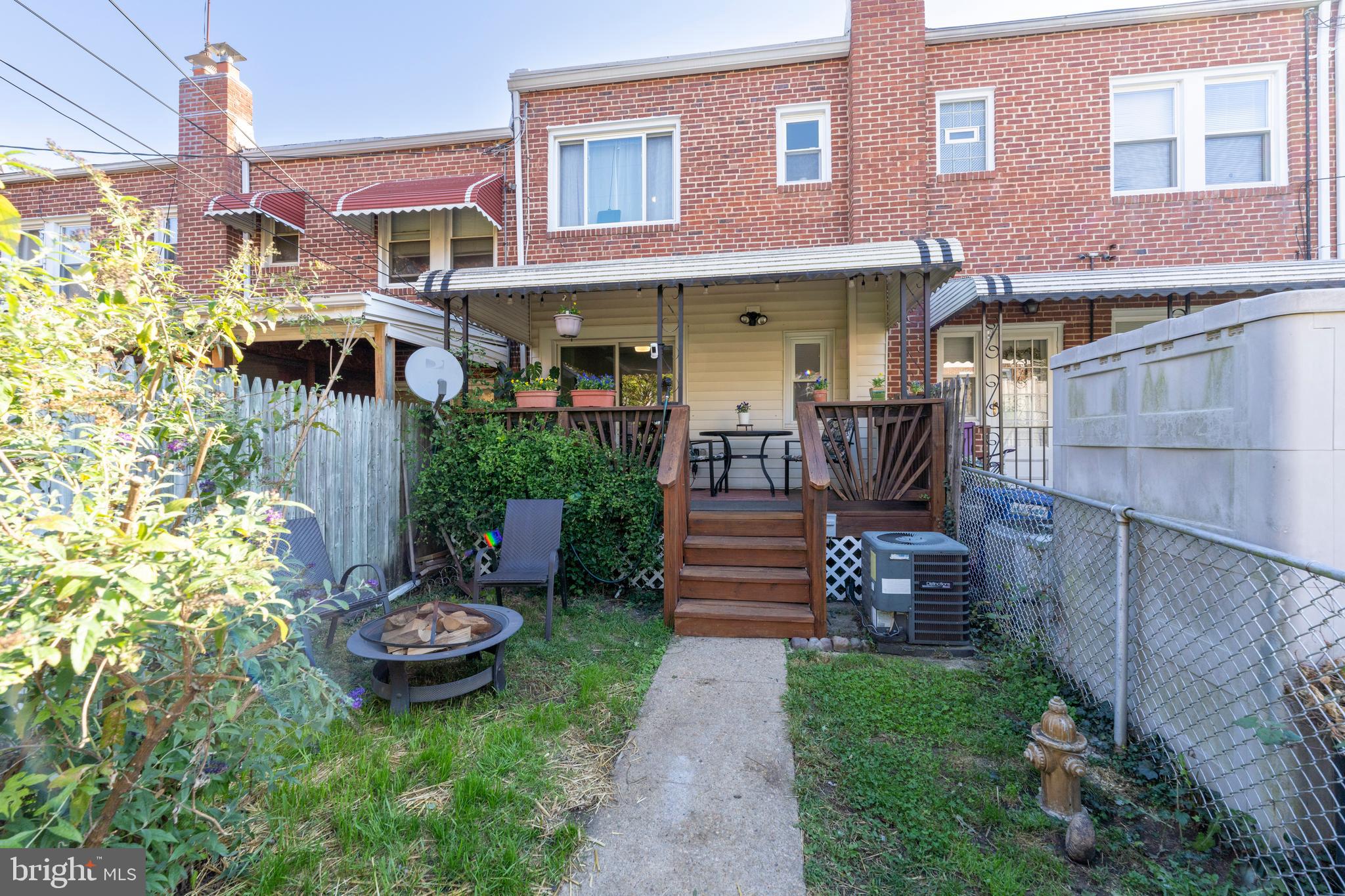 MEDFIELD - Residential