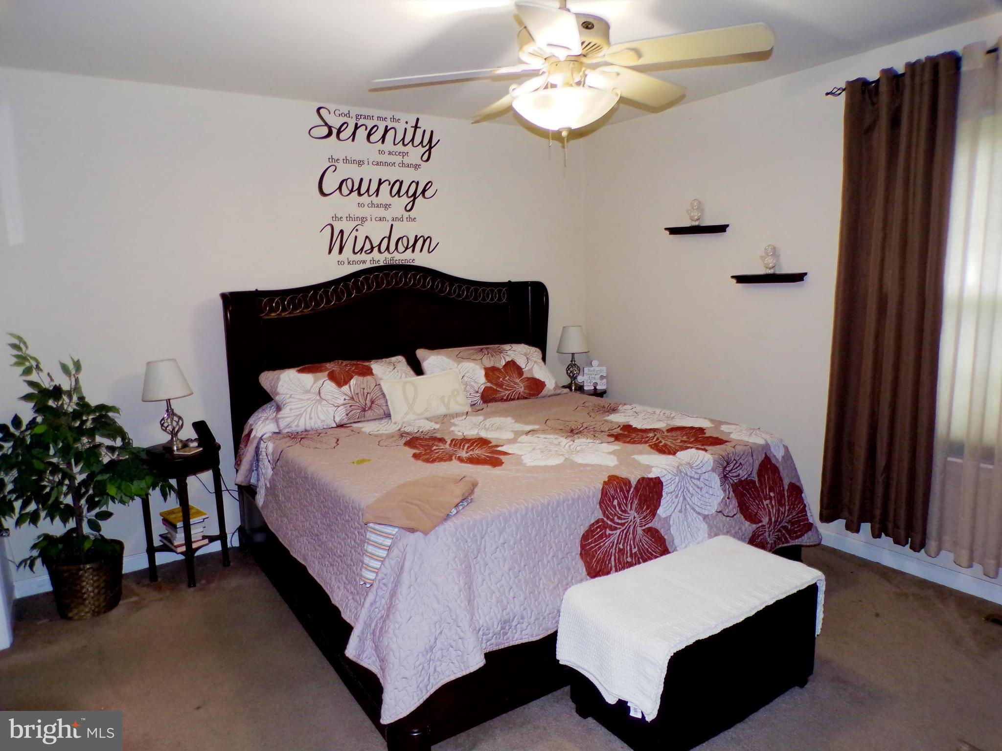 FOX KNOLL - Residential