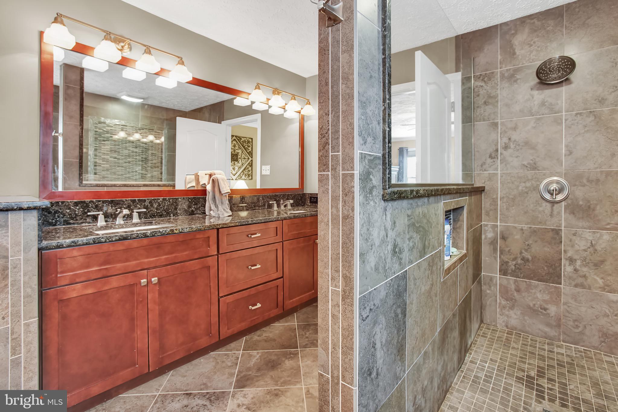 TRAILS OF GLENEAGLES - Residential