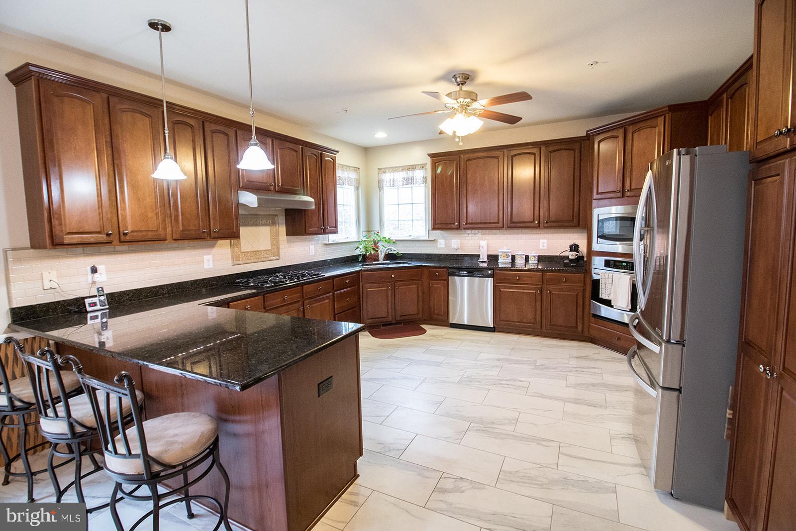 PEMBROOKE - Residential