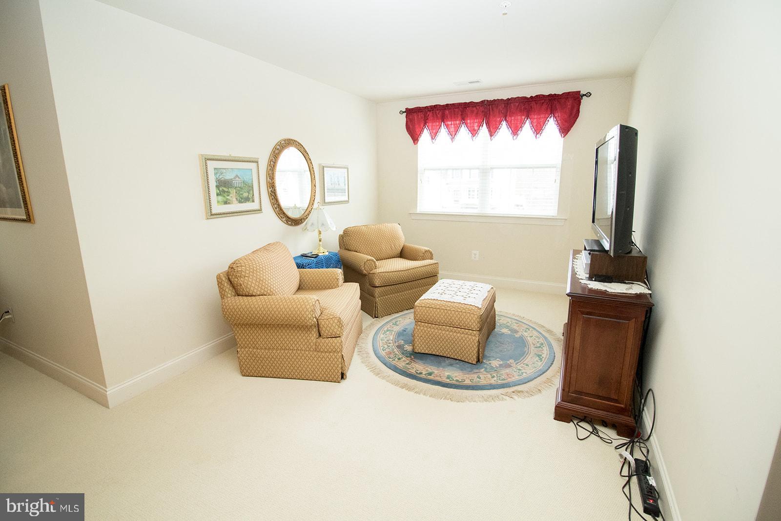 PEMBROOKE - Residential