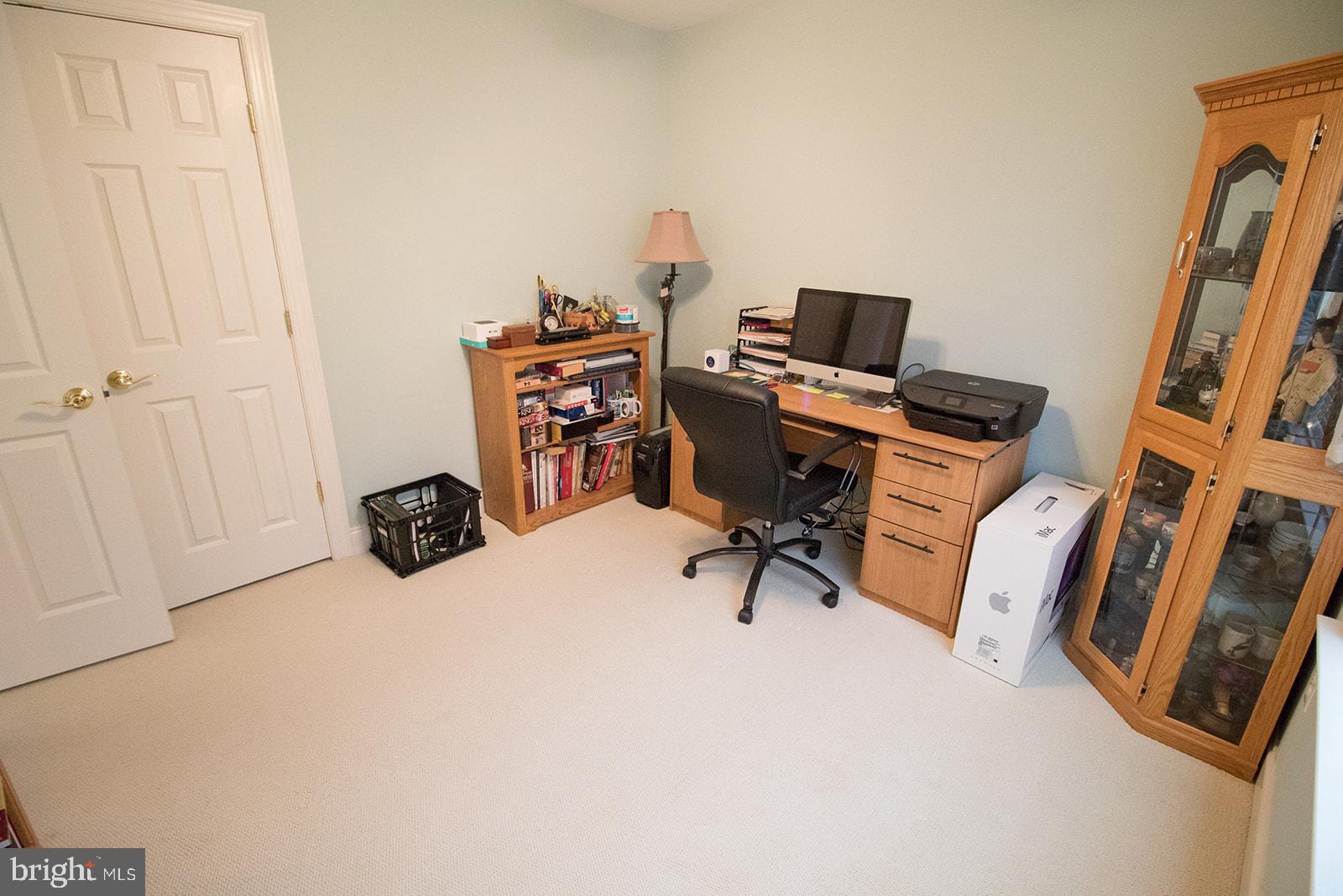 PEMBROOKE - Residential