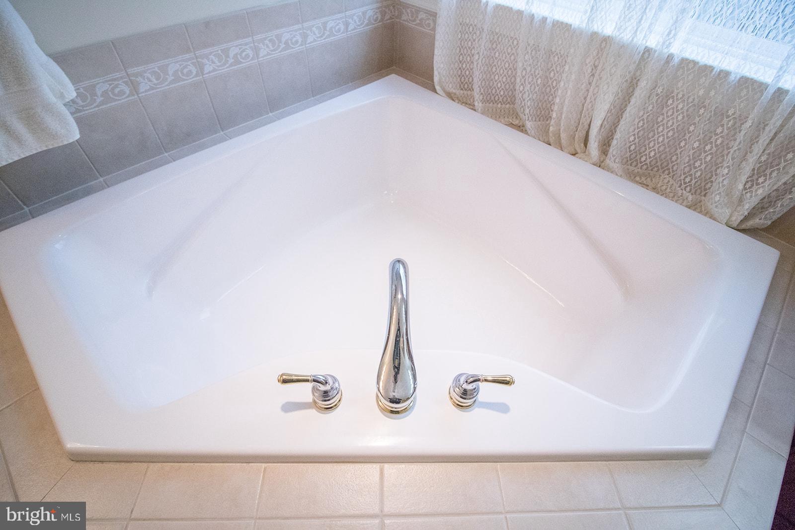 PEMBROOKE - Residential