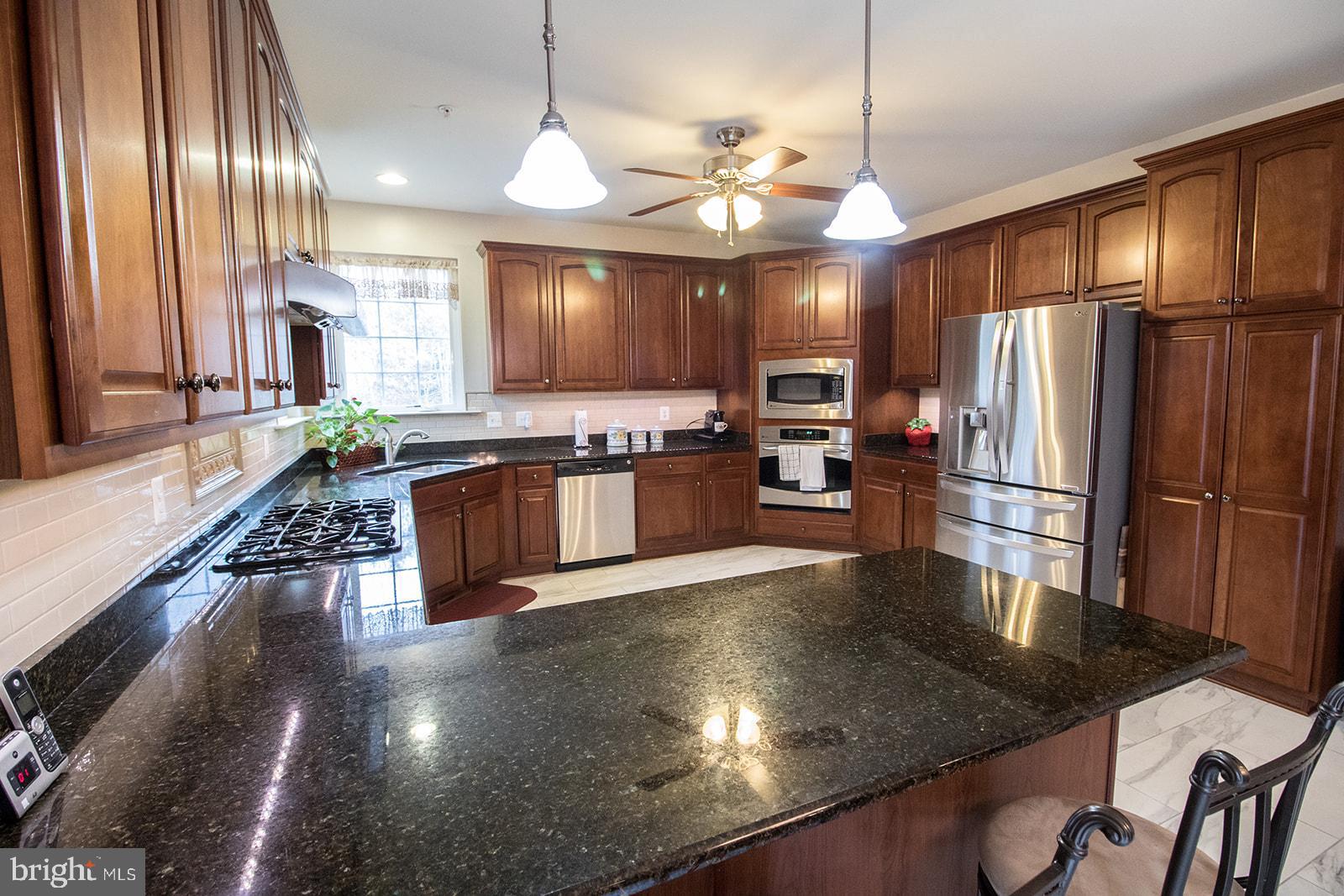 PEMBROOKE - Residential