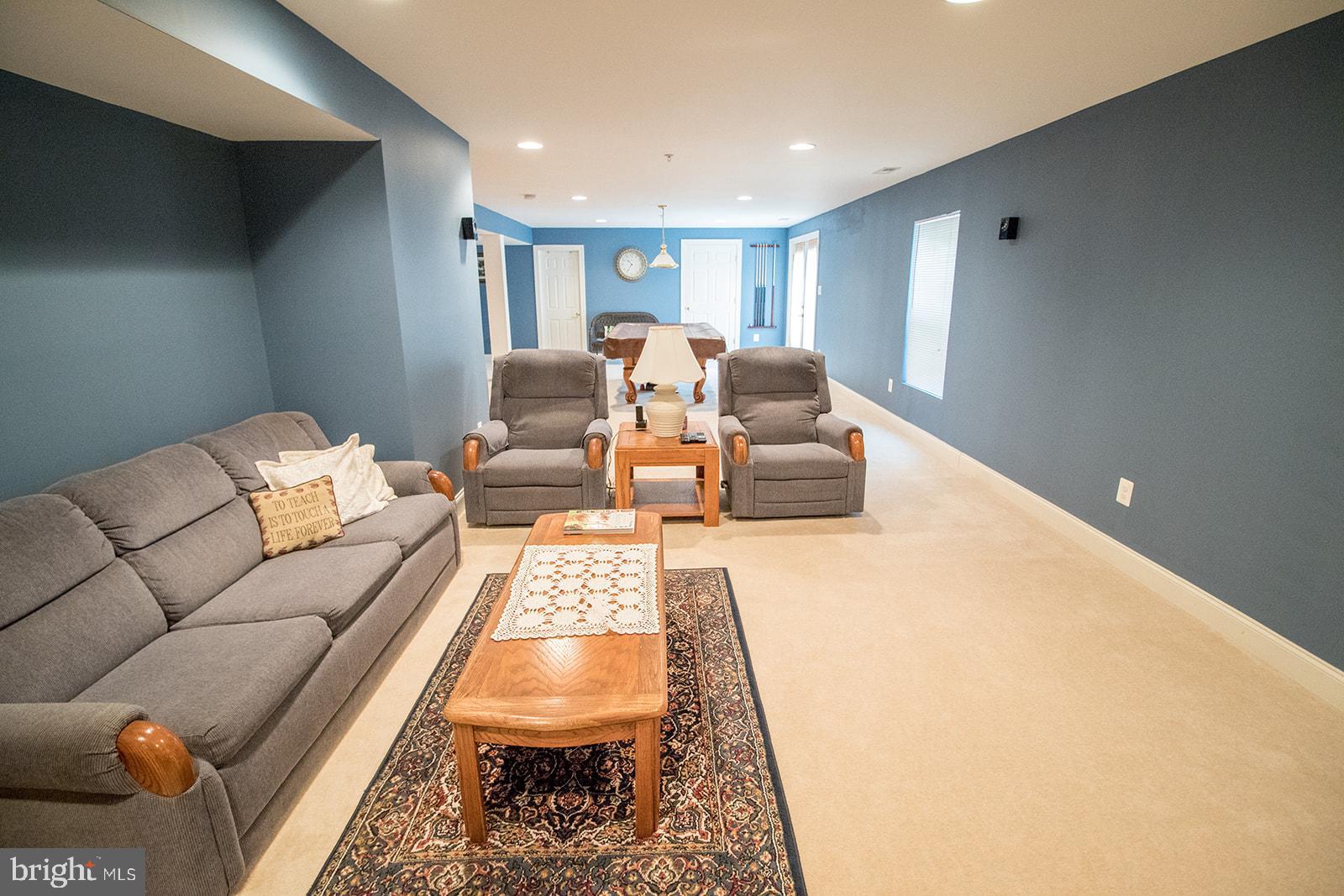 PEMBROOKE - Residential