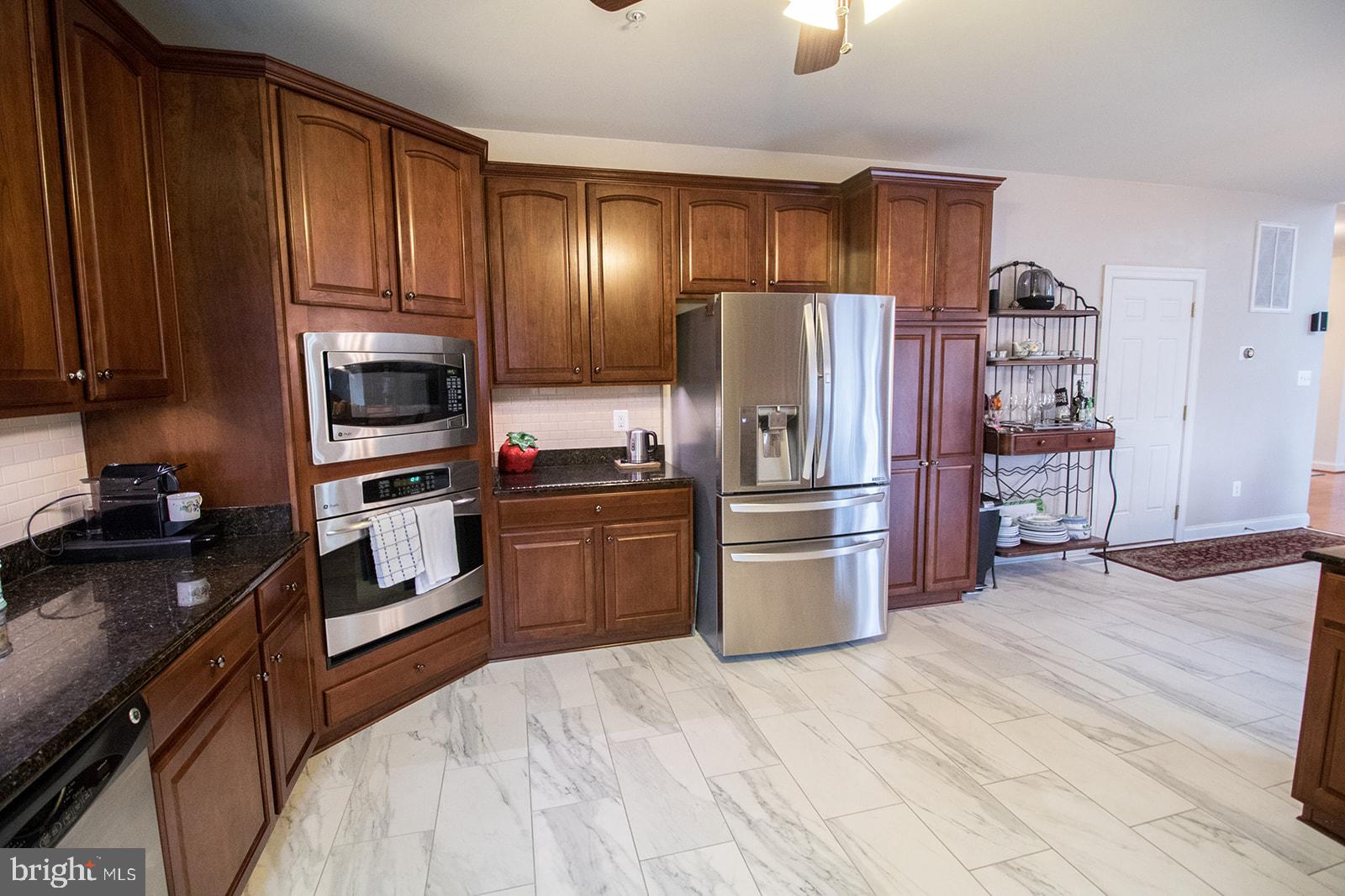 PEMBROOKE - Residential